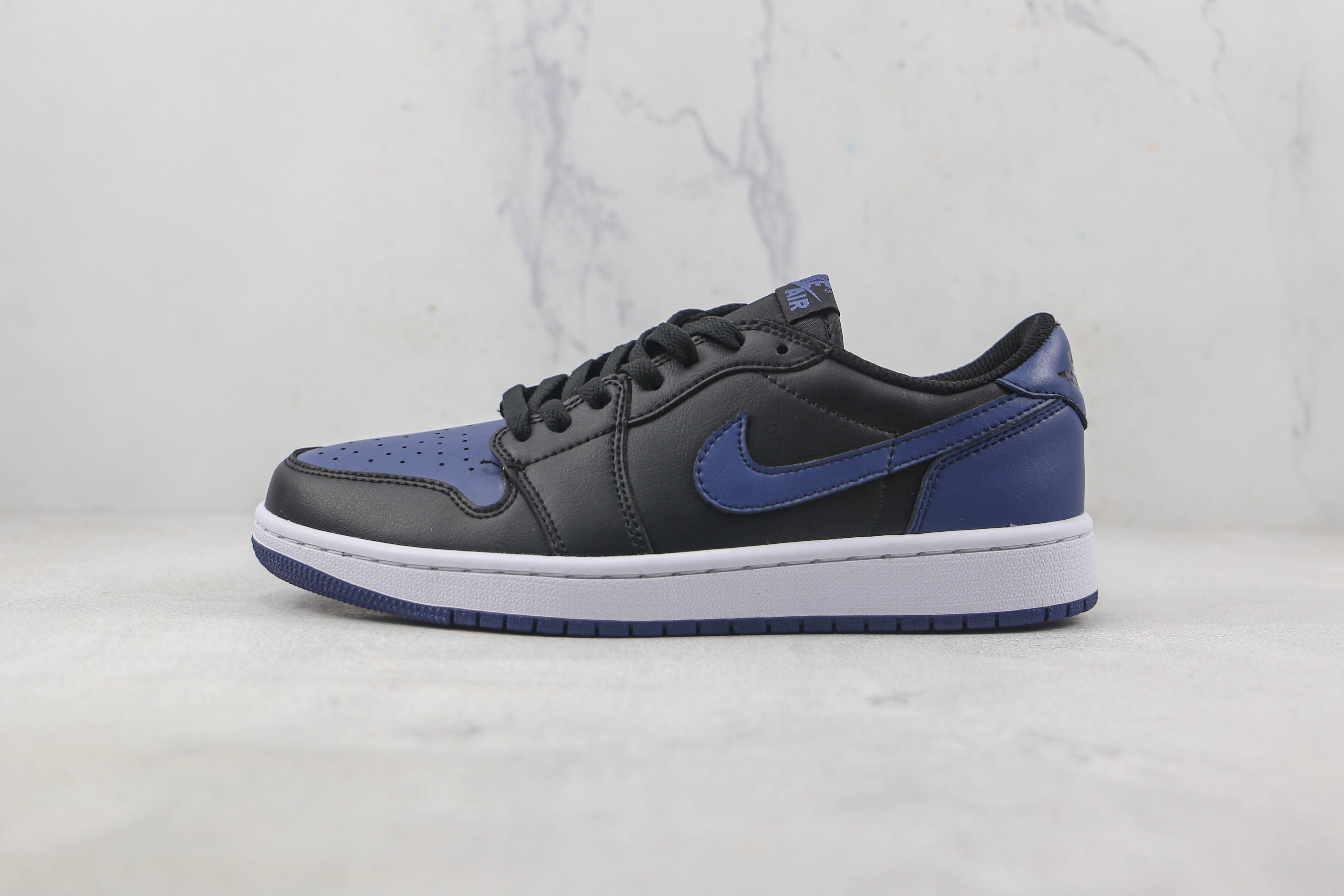 Air Jordan 1 Low Black Blue
