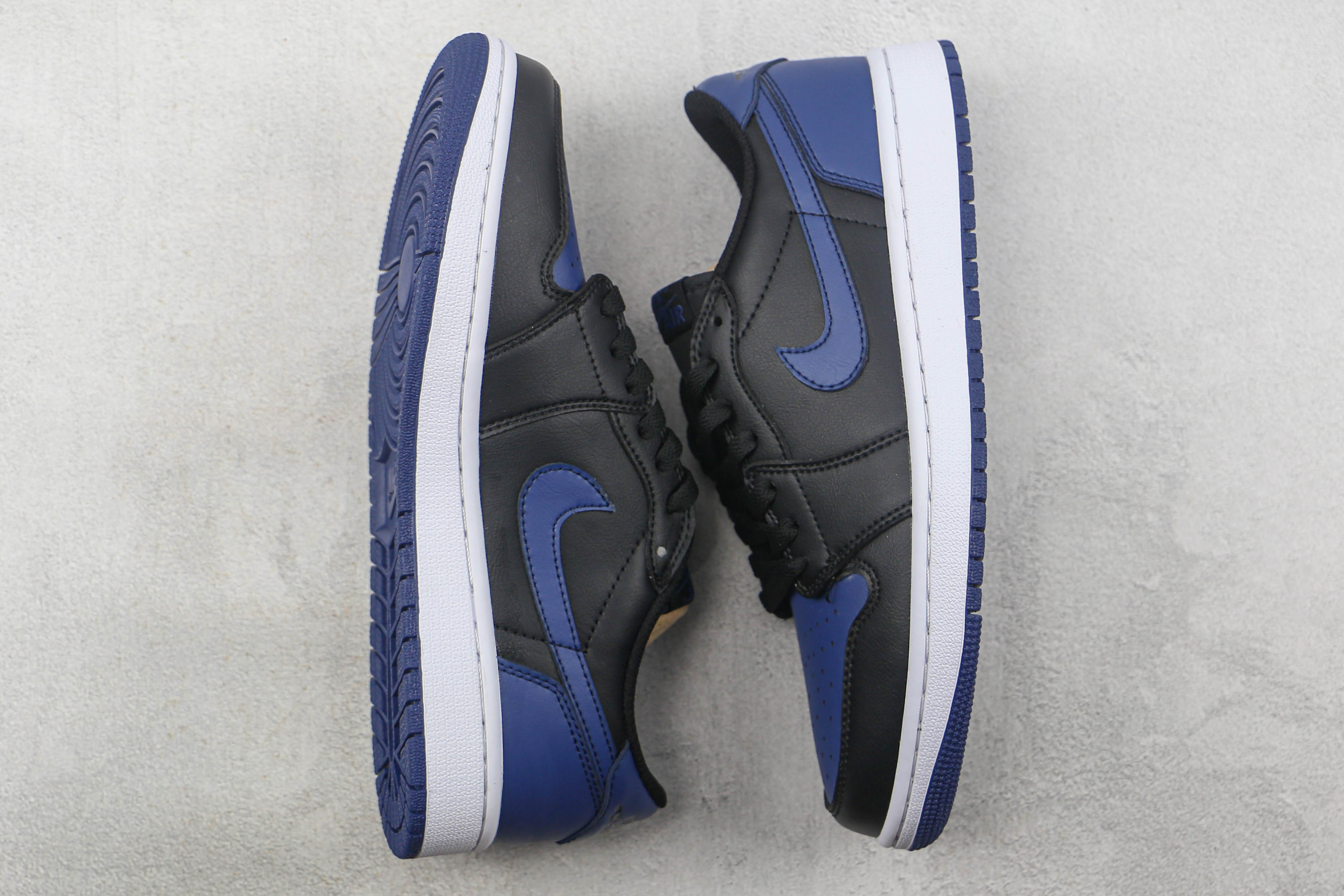 Air Jordan 1 Low Black Blue