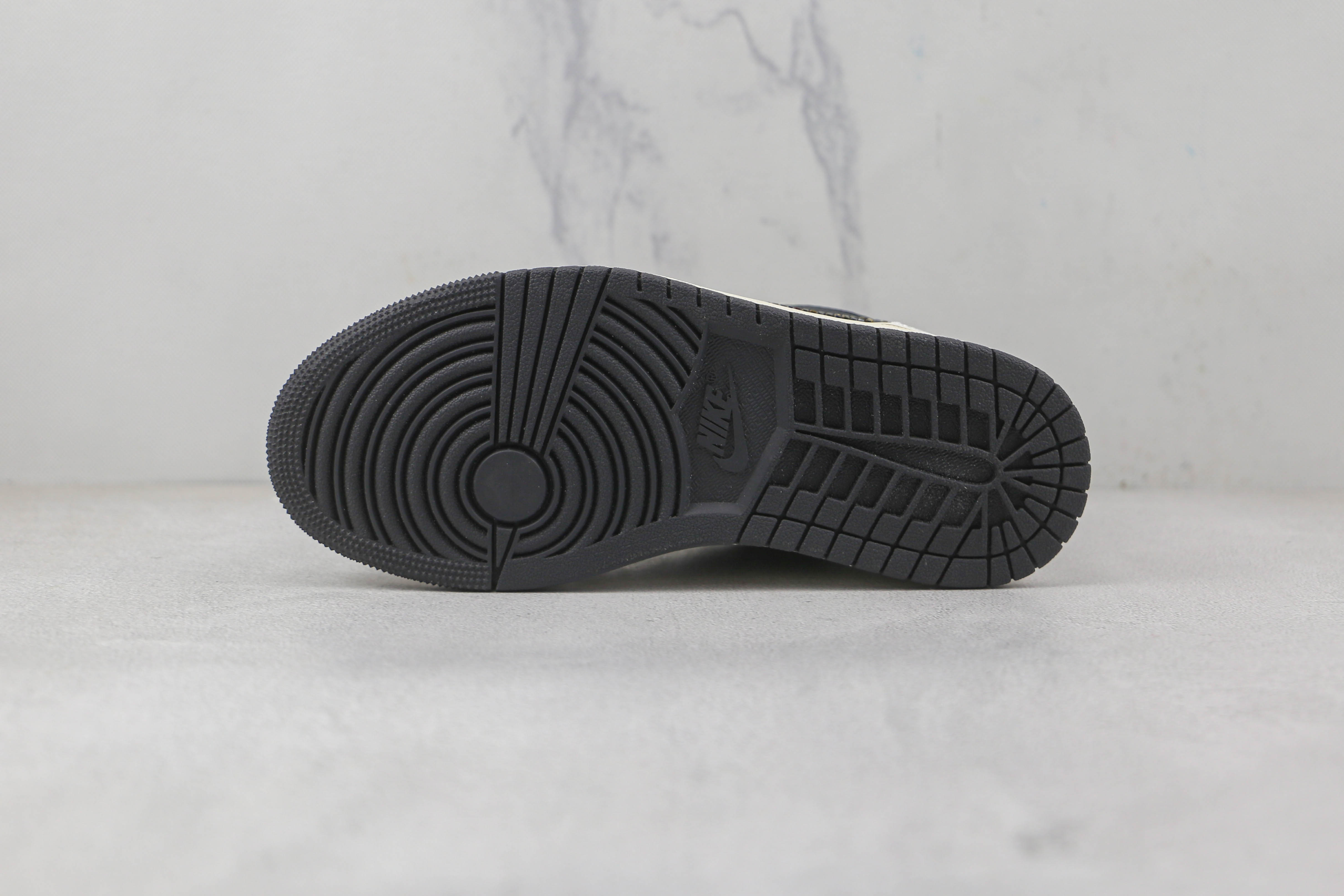 Air Jordan 1 Low Black Grey Silk