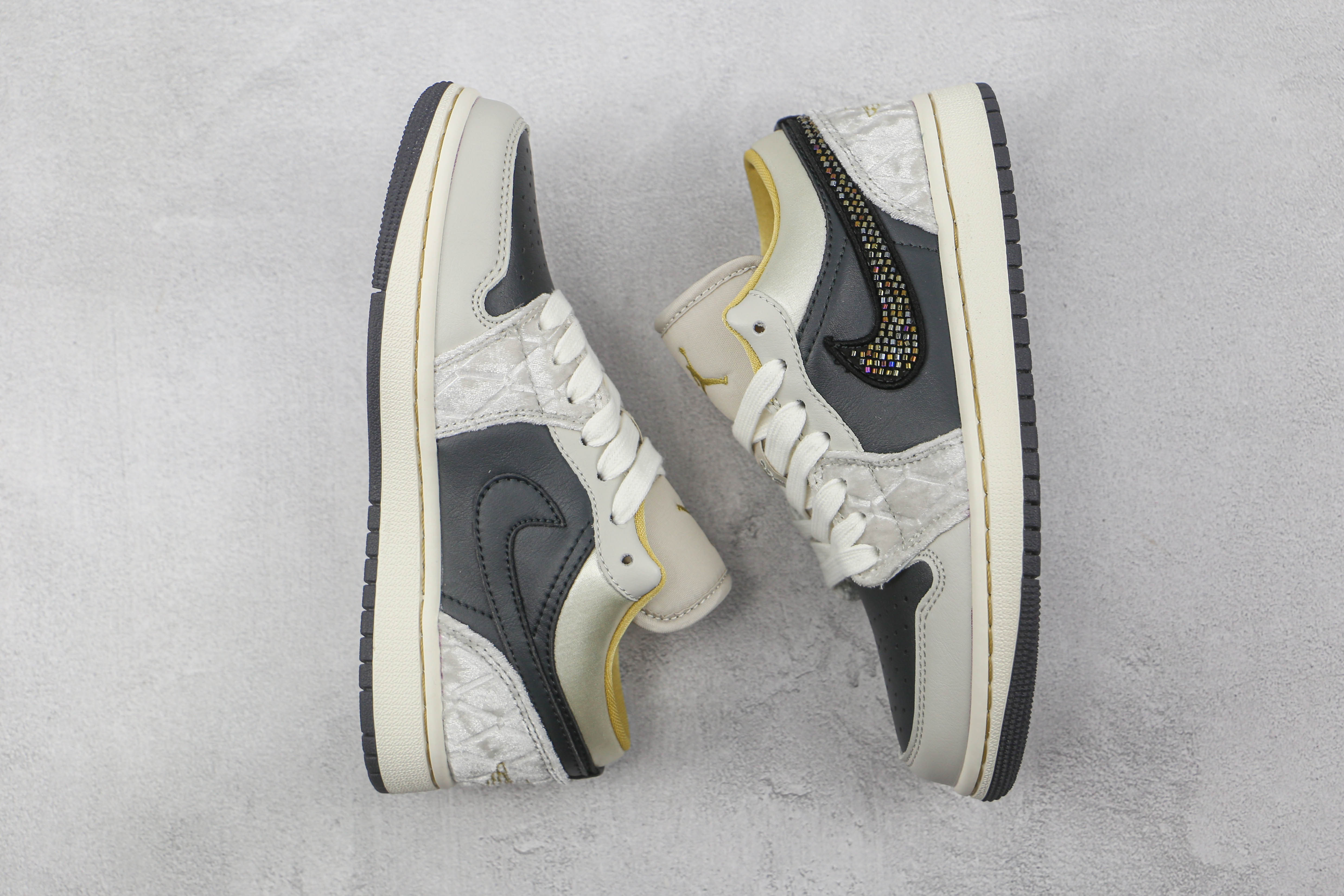Air Jordan 1 Low Black Grey Silk