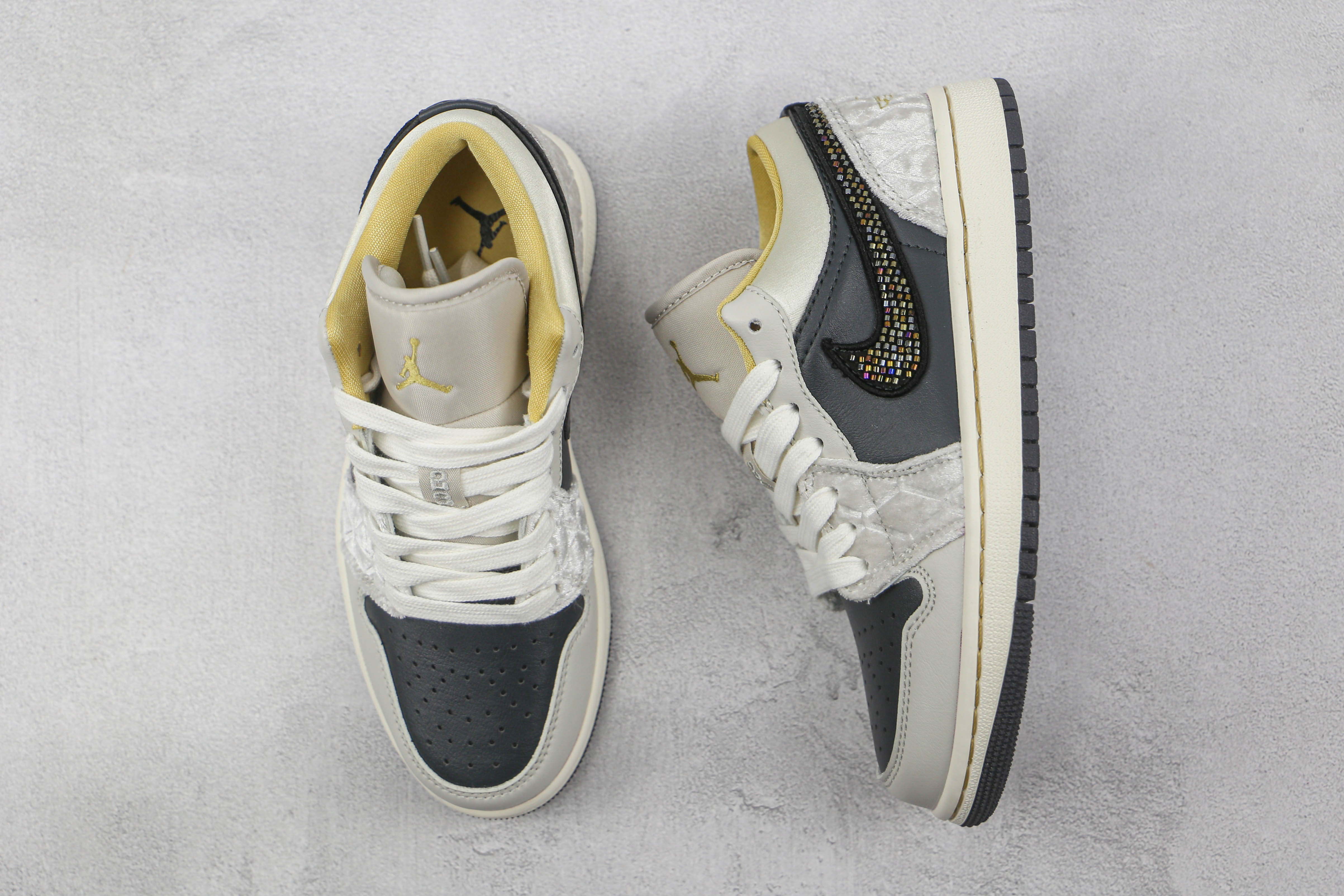 Air Jordan 1 Low Black Grey Silk