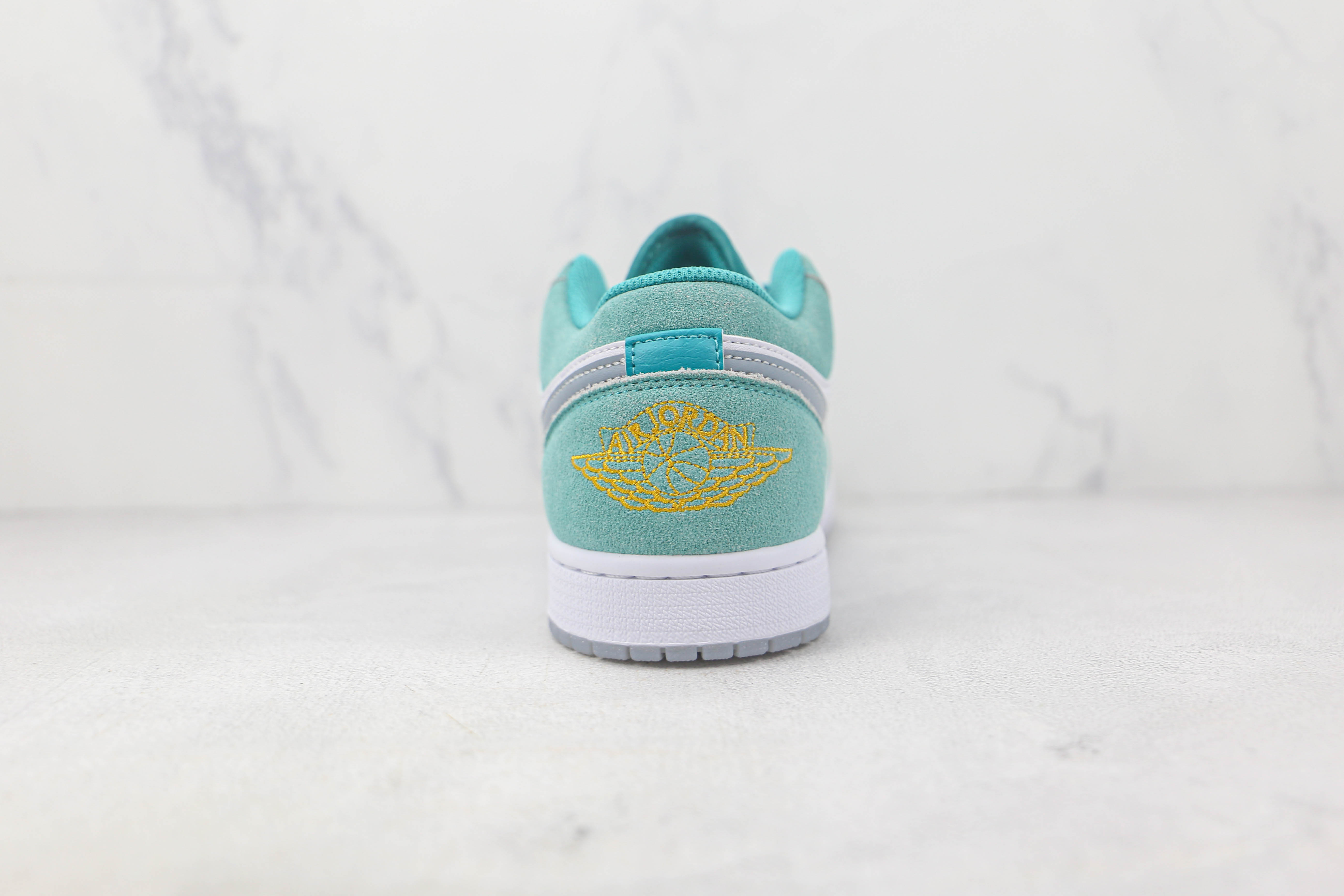 Air Jordan 1 Low Emerald