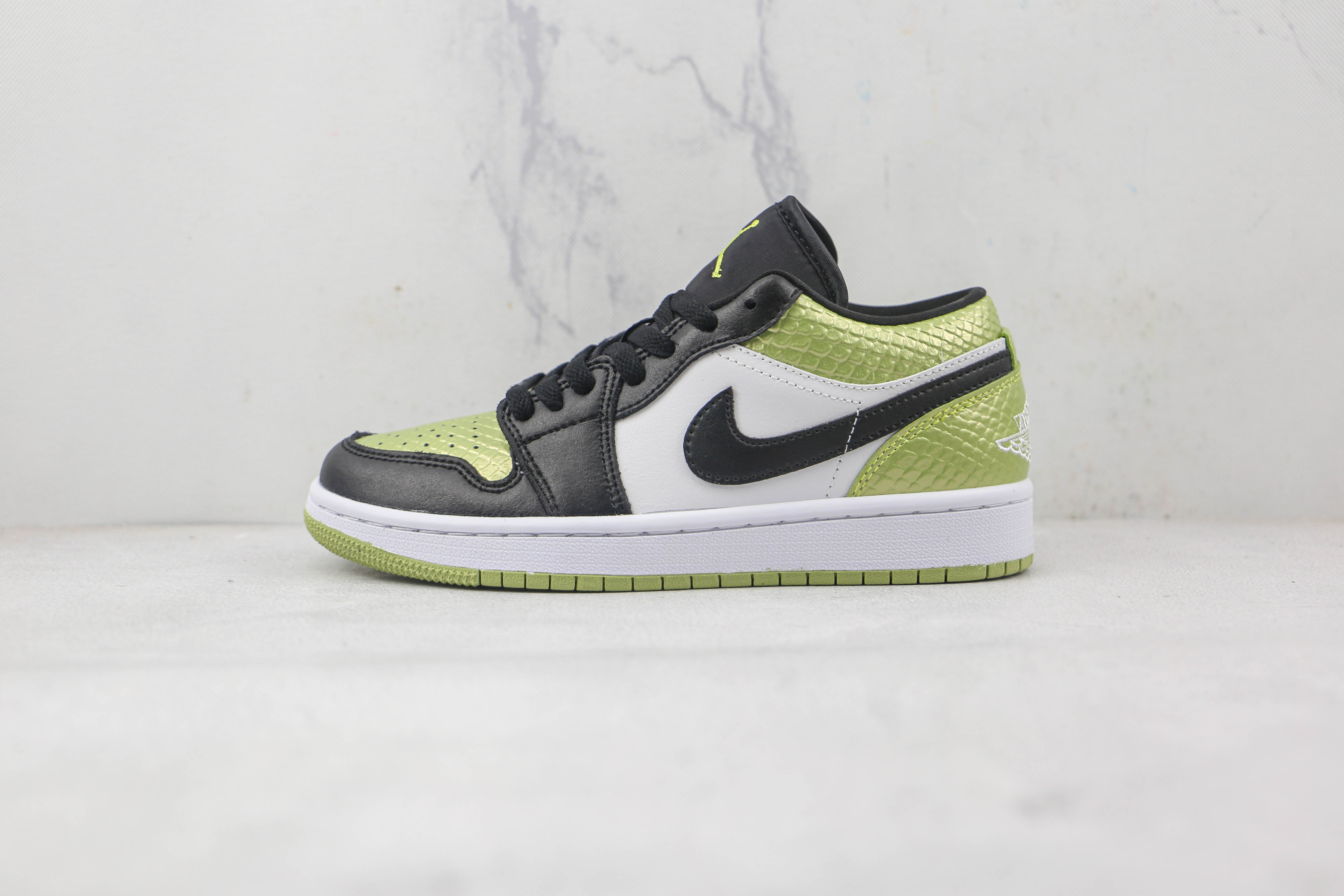 Air Jordan 1 Low Green Snake