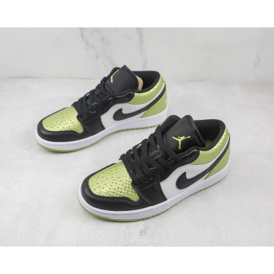 Air Jordan 1 Low Green Snake 02
