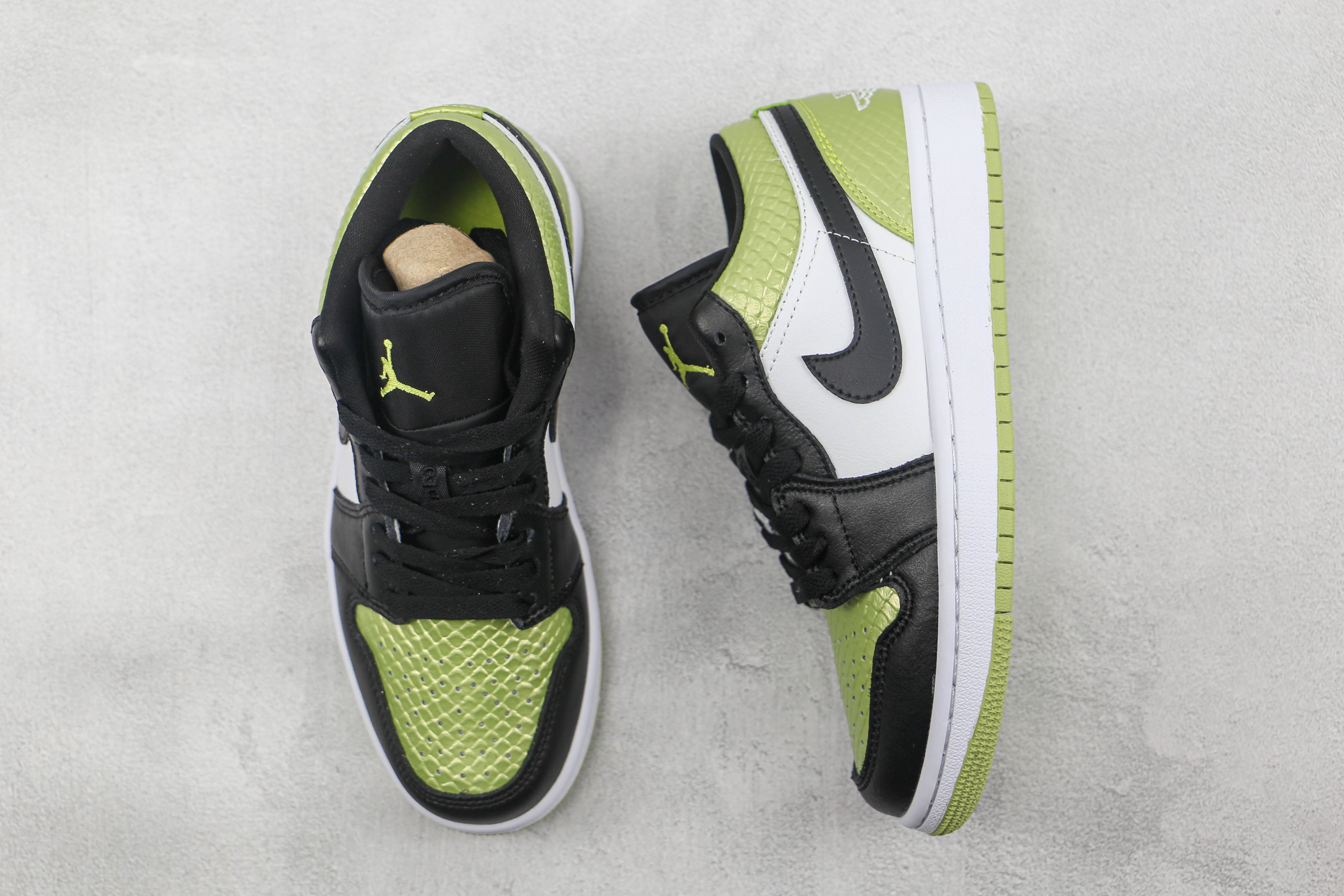 Air Jordan 1 Low Green Snake