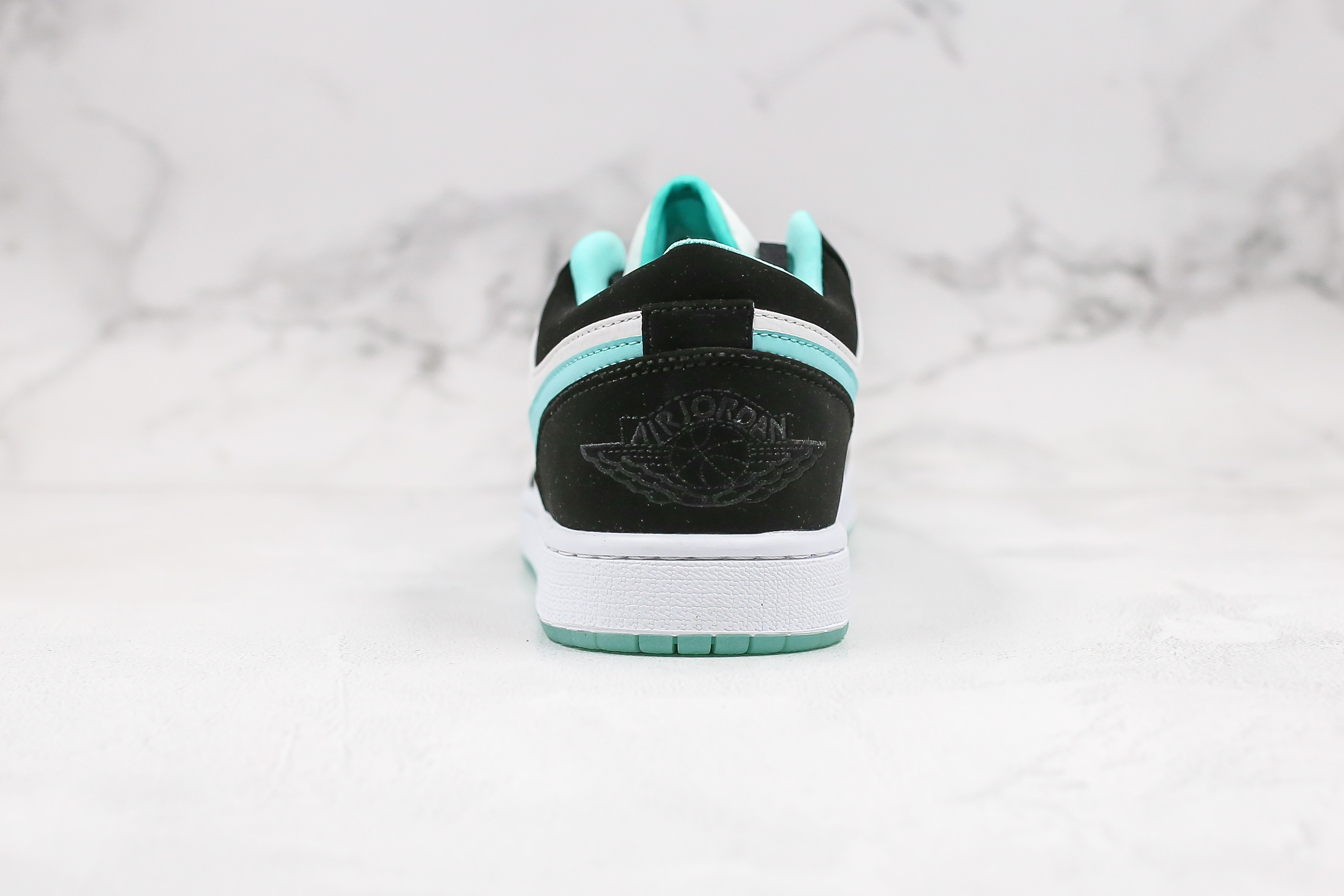 Air Jordan 1 Low“Island Green”