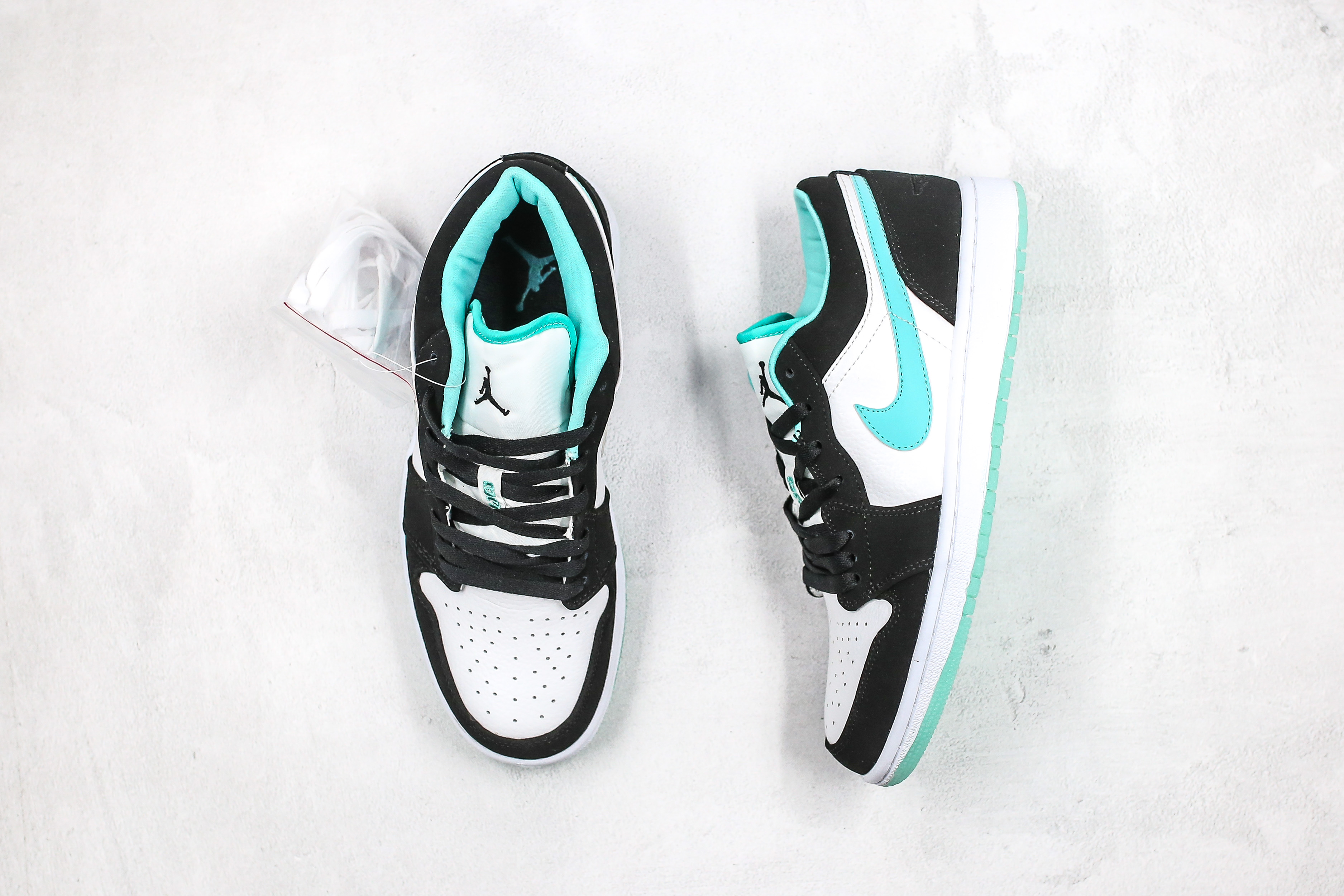 Air Jordan 1 Low“Island Green”