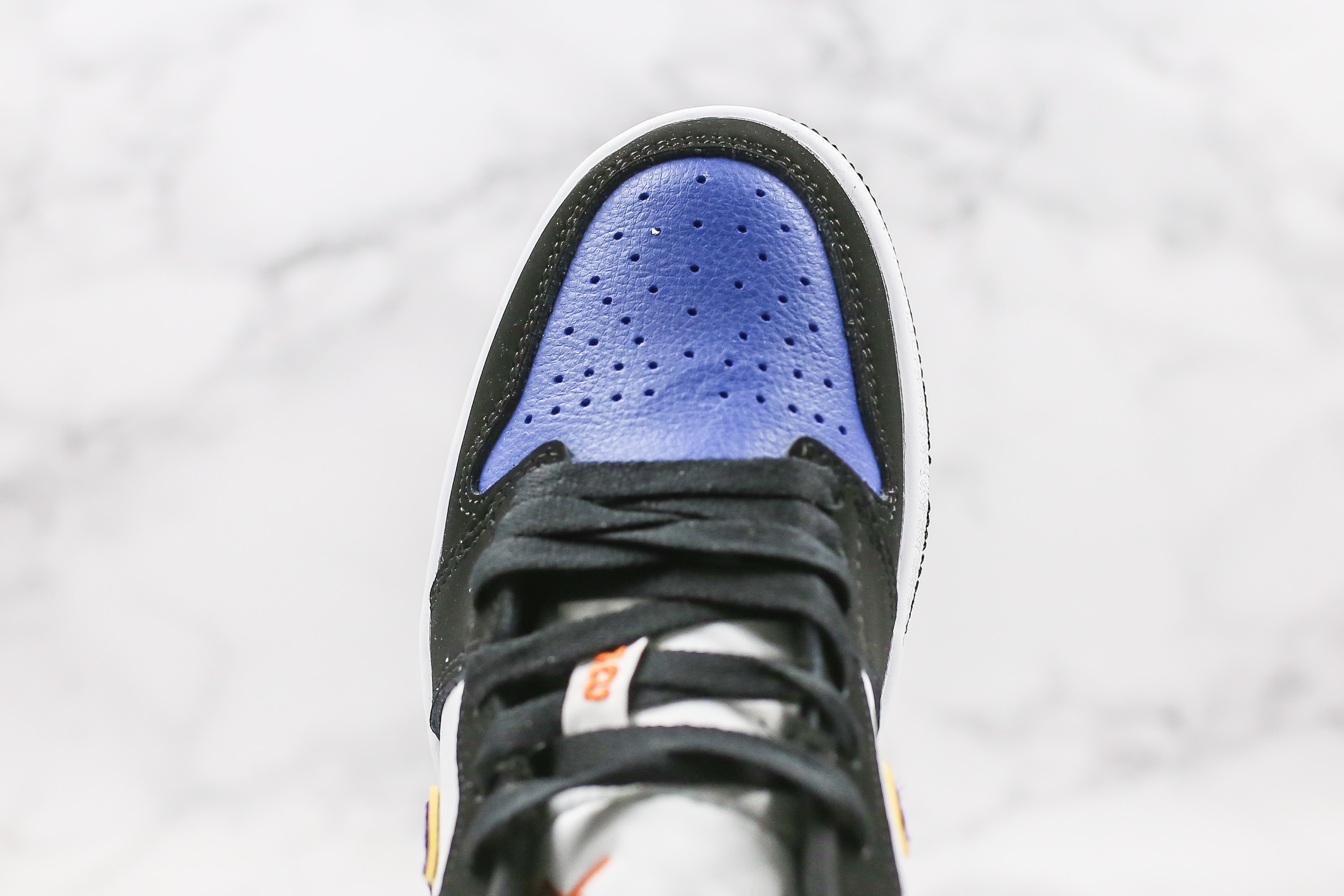 Air Jordan 1 Low Lakers Top 3