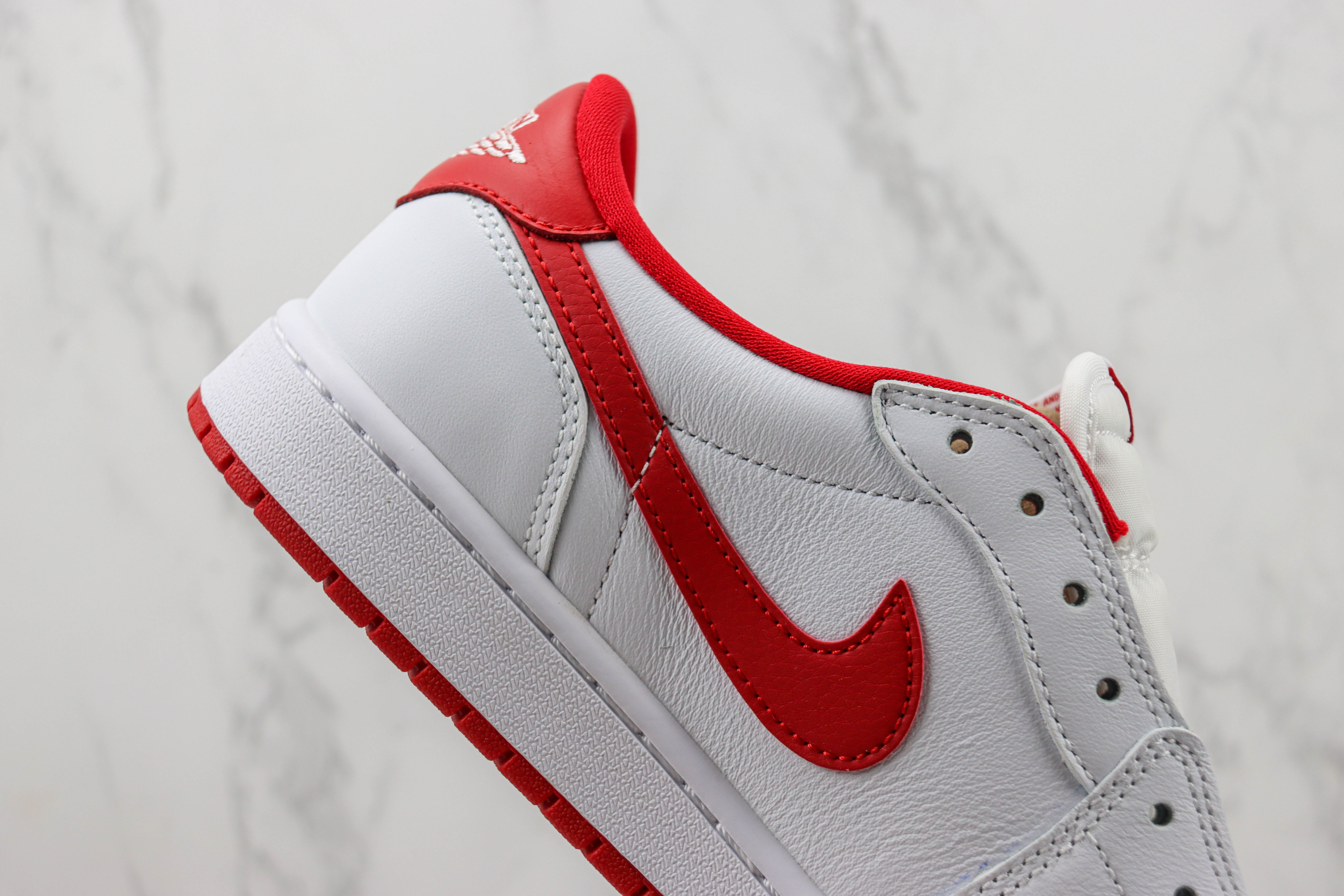 Air Jordan 1 Low OG "Metallic Red"