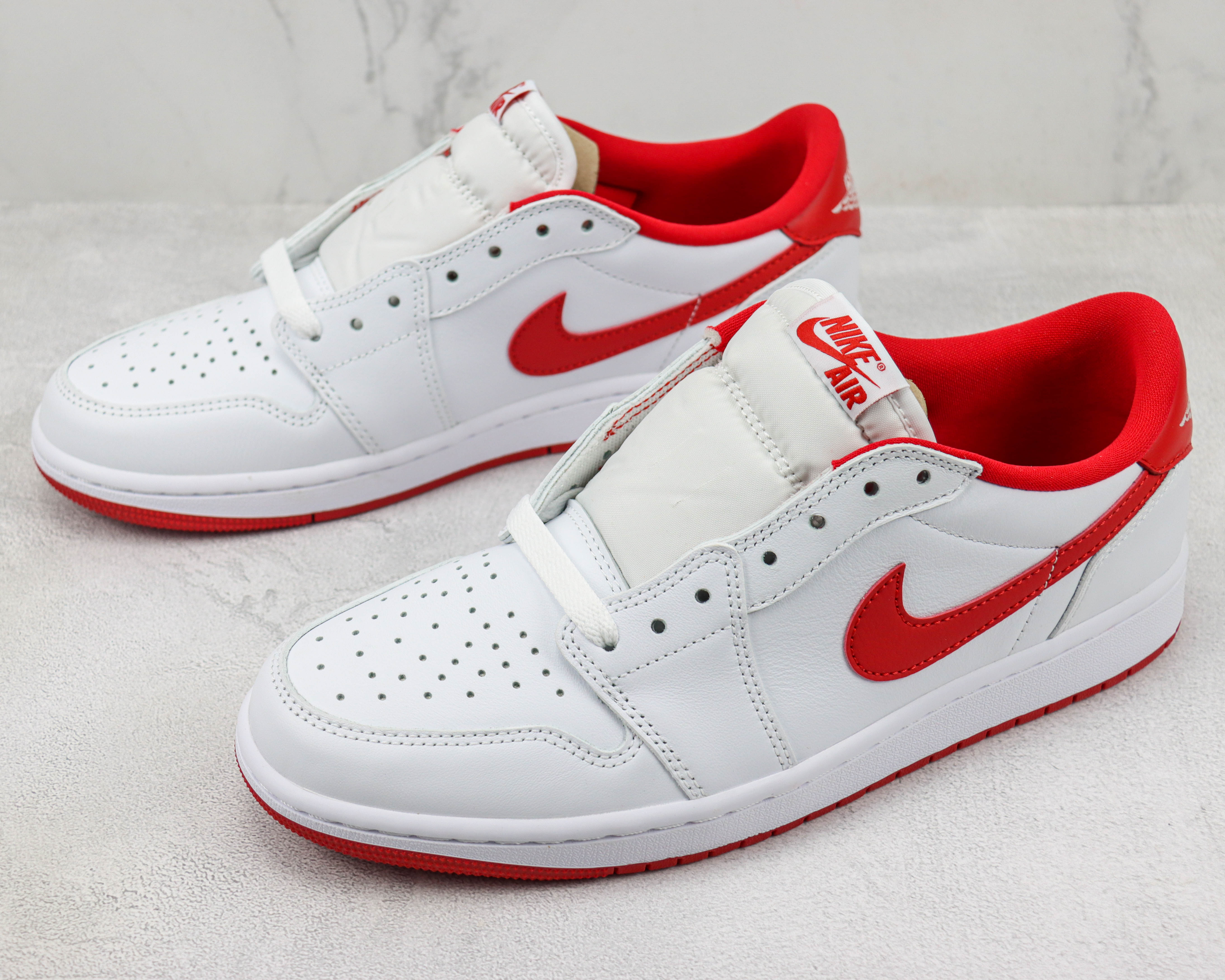 Air Jordan 1 Low OG "Metallic Red"