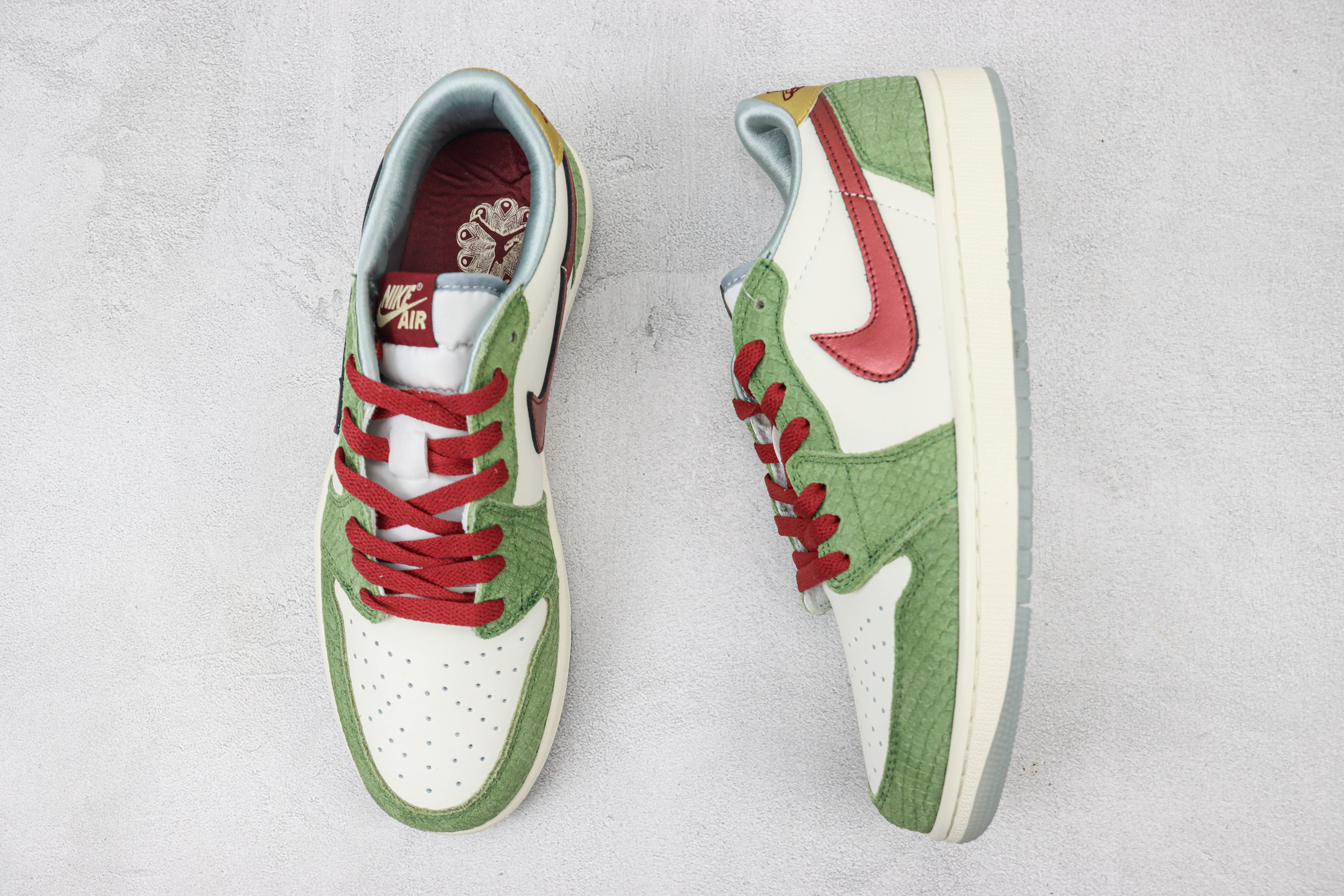 Air Jordan 1 Low OG Year of the Dragon