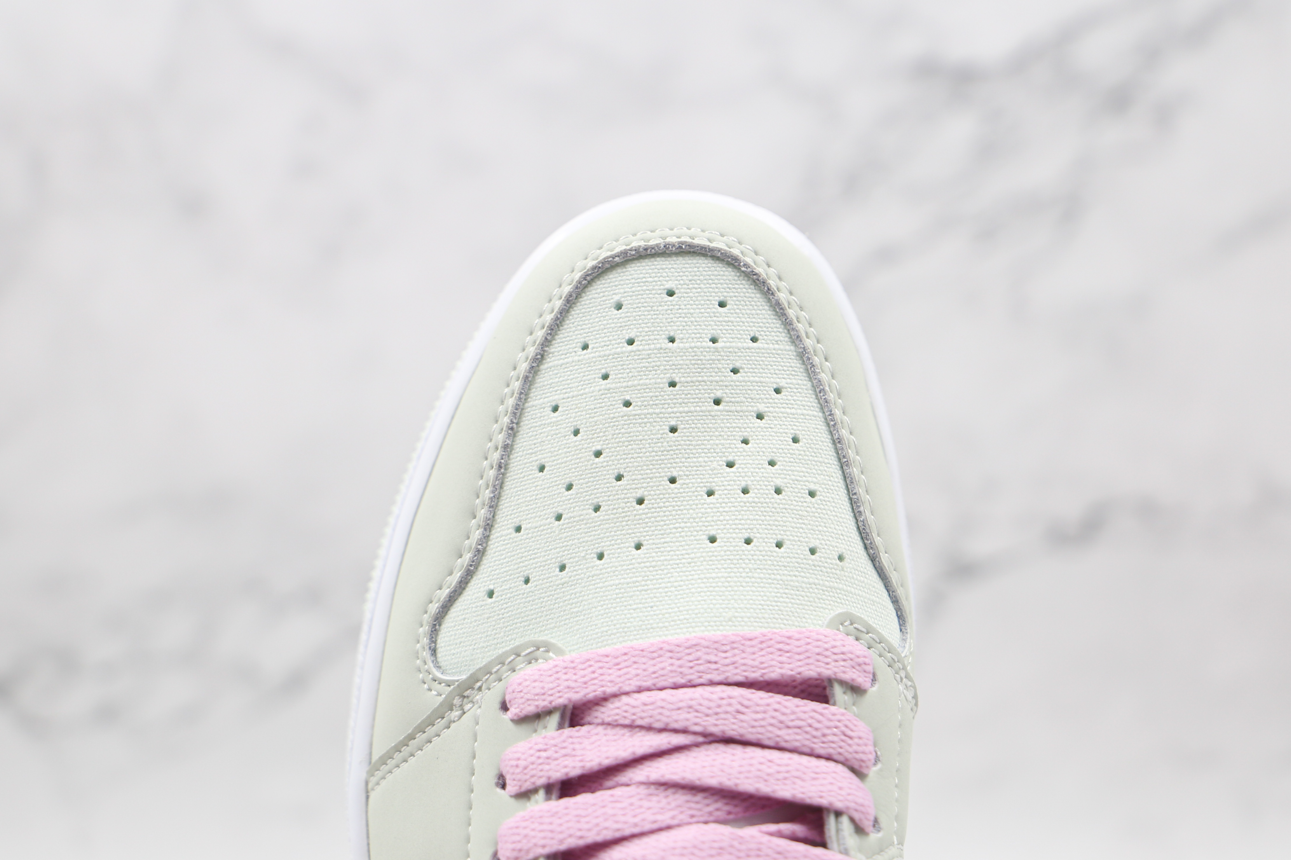 Air Jordan 1 Low SE “Barely Green”