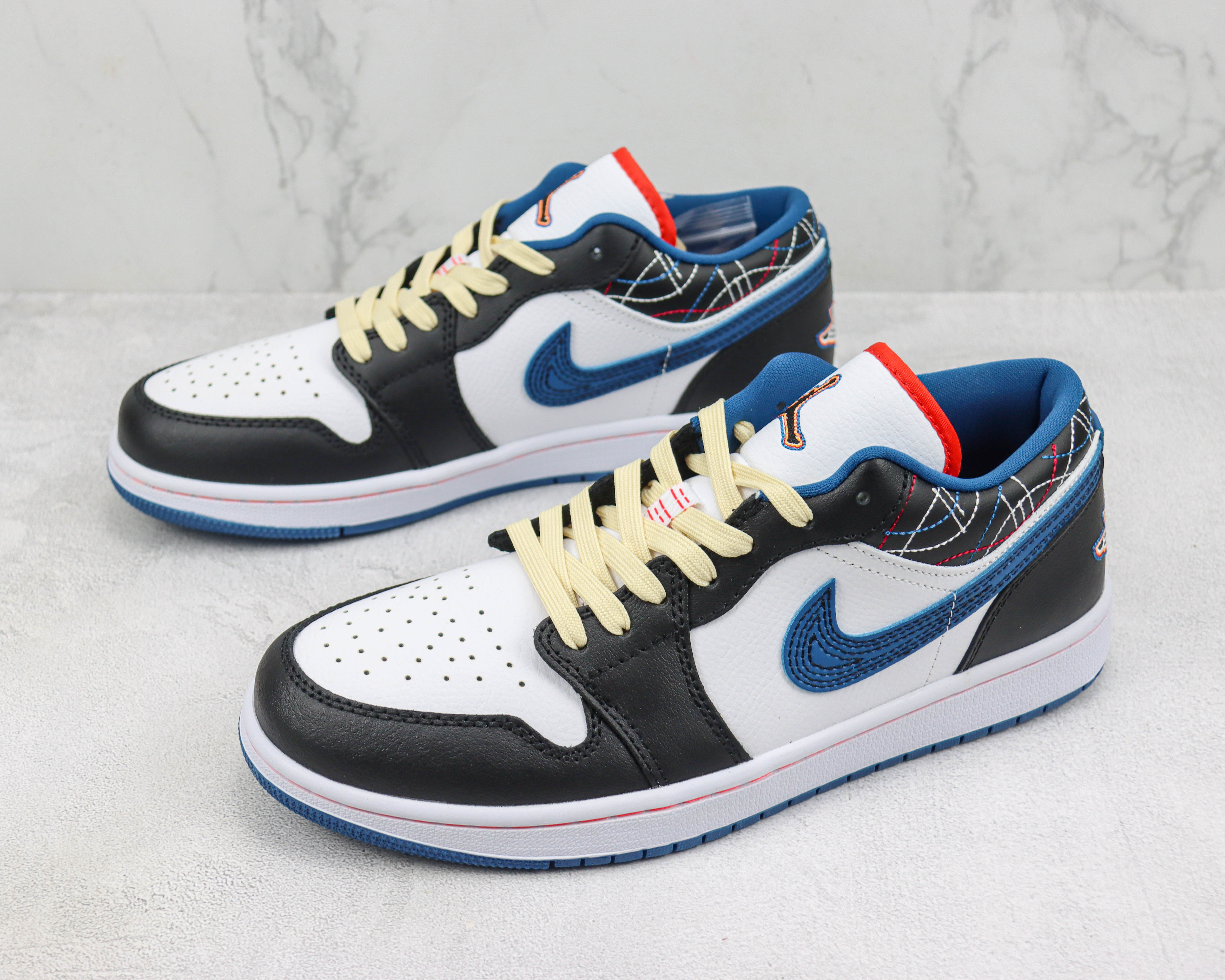 Air Jordan 1 Low SE "Black/Industrial Blue"