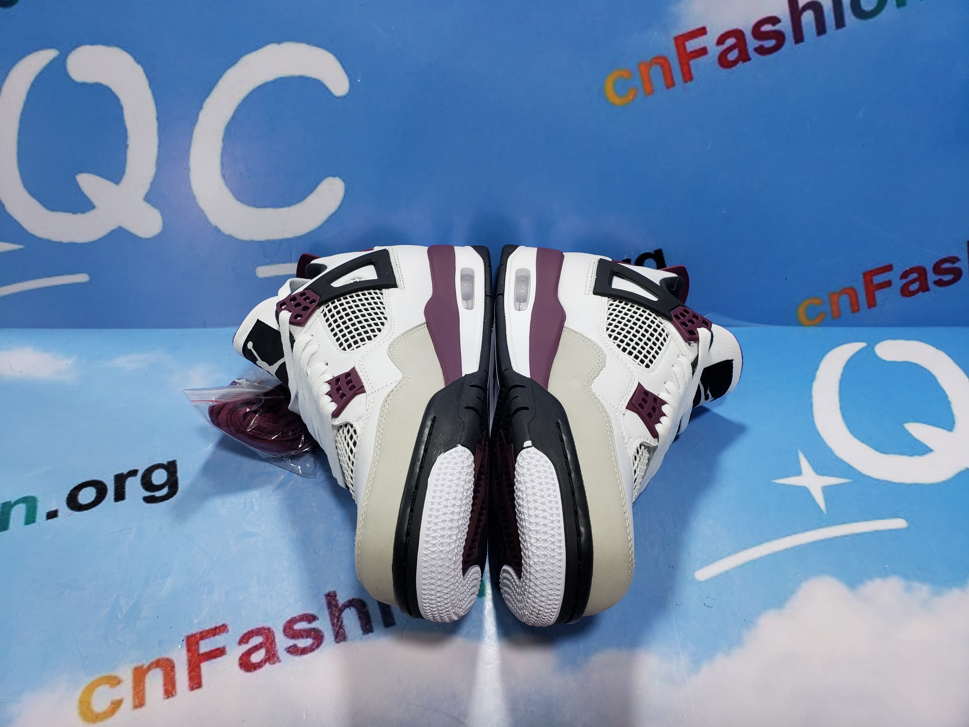 OG Jordan 4 Retro PSG Paris Saint-Germain