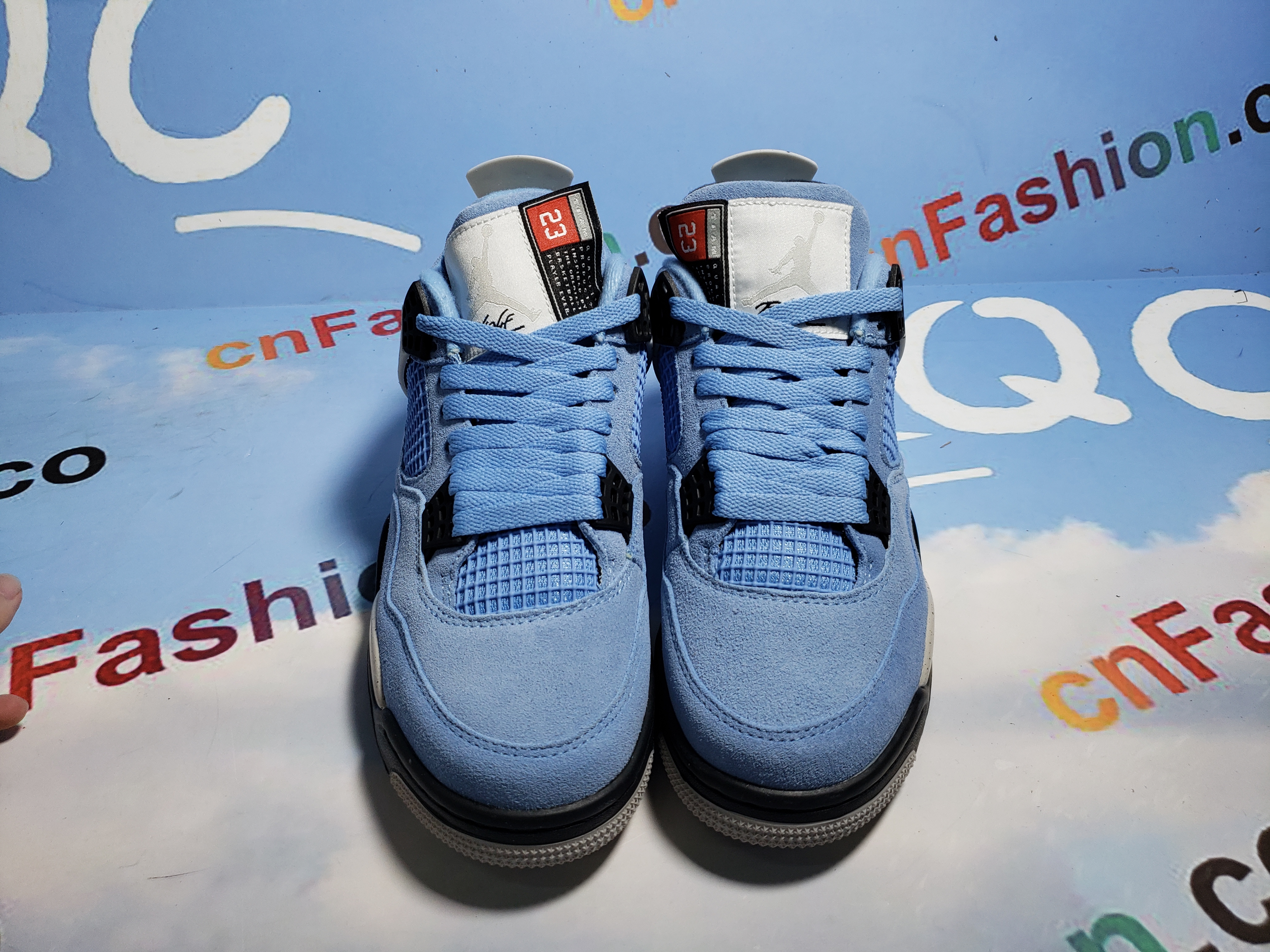 OG Jordan 4 Retro University Blue