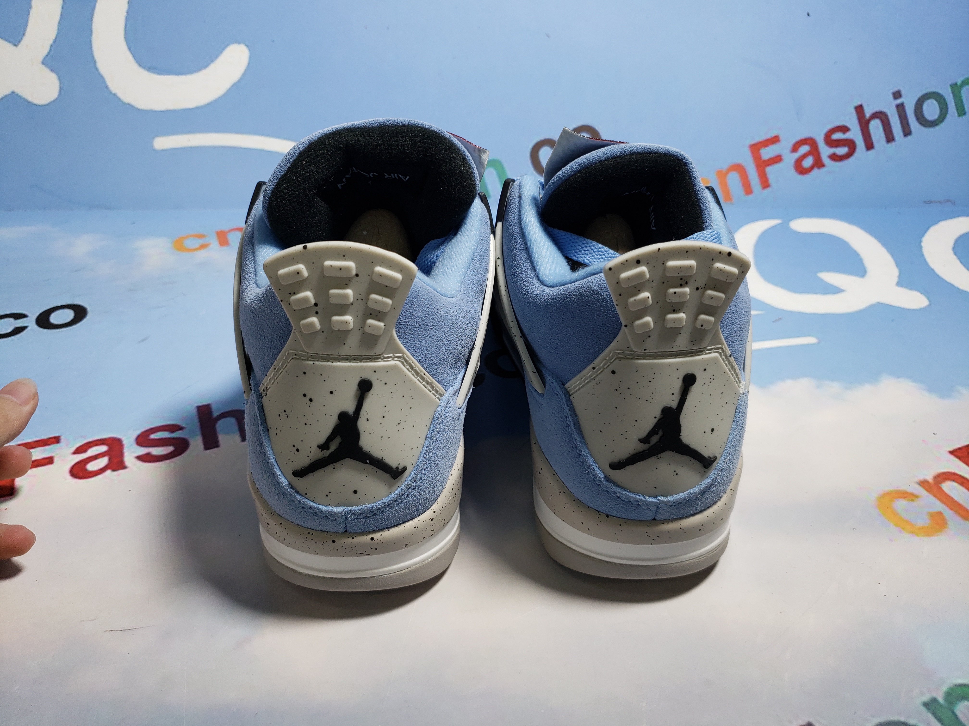 OG Jordan 4 Retro University Blue