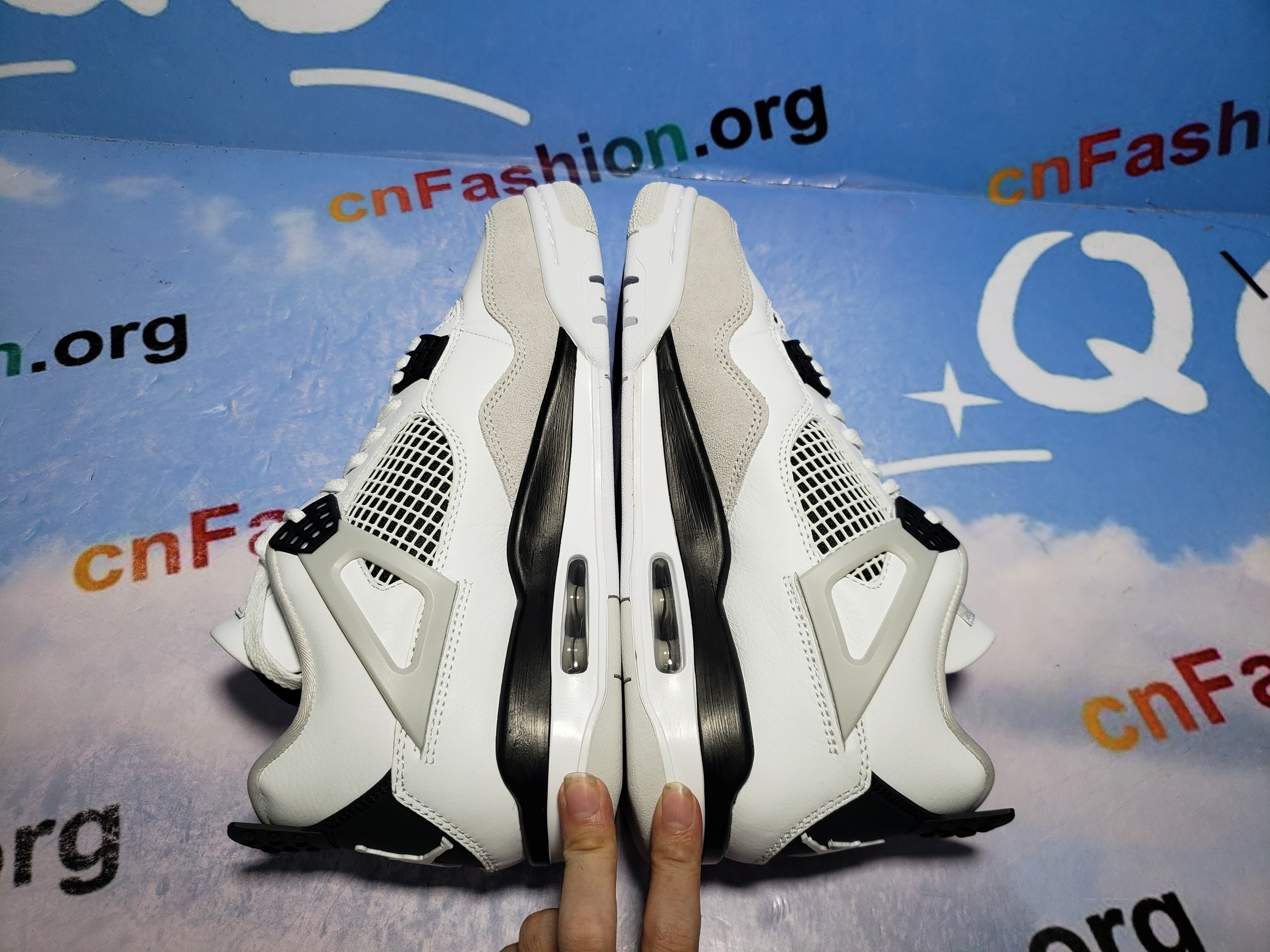 PKGoden Jordan 4 Retro Military Black， DH6927-111