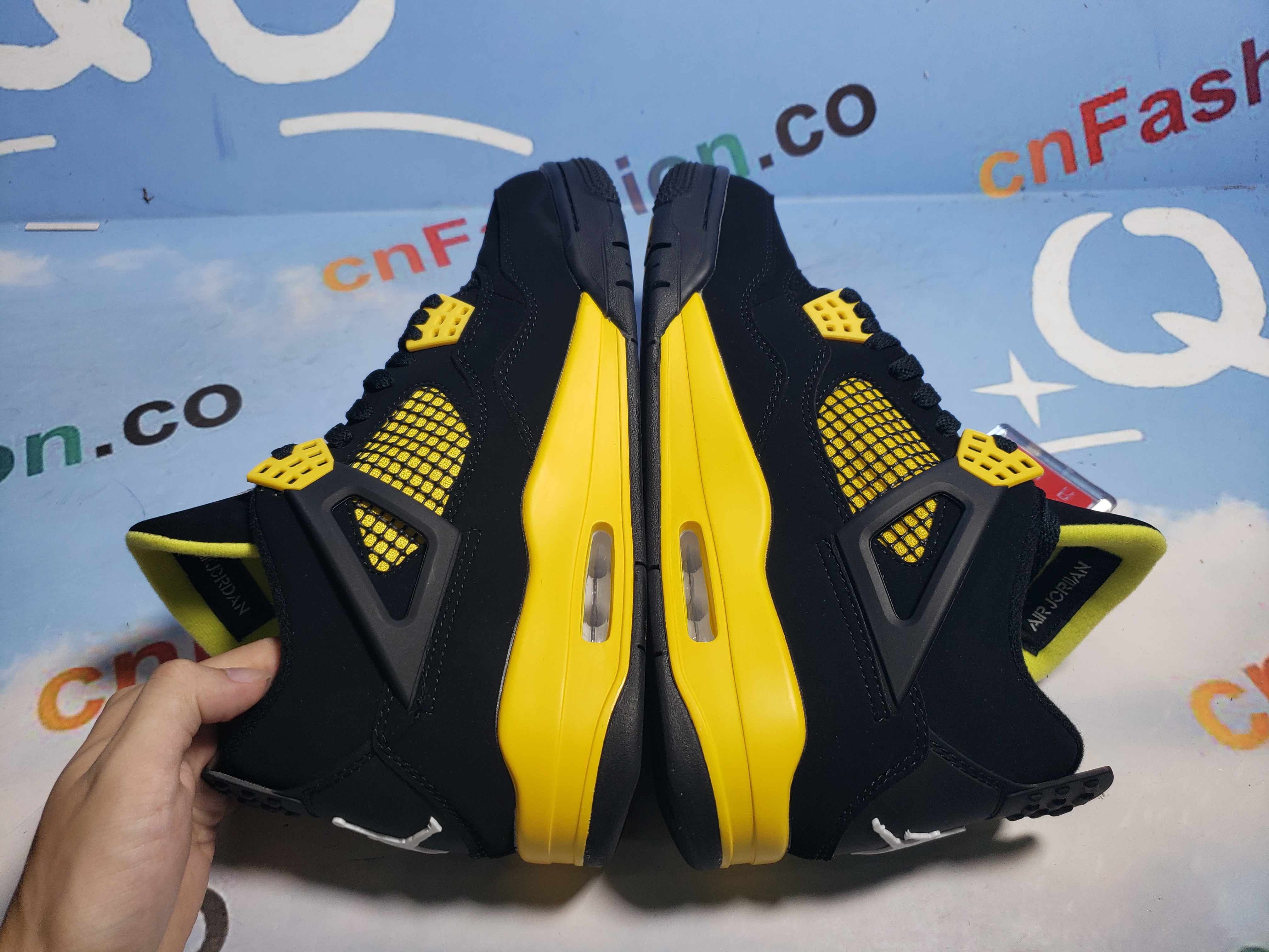 OG Jordan 4 Retro Thunder,308497-008