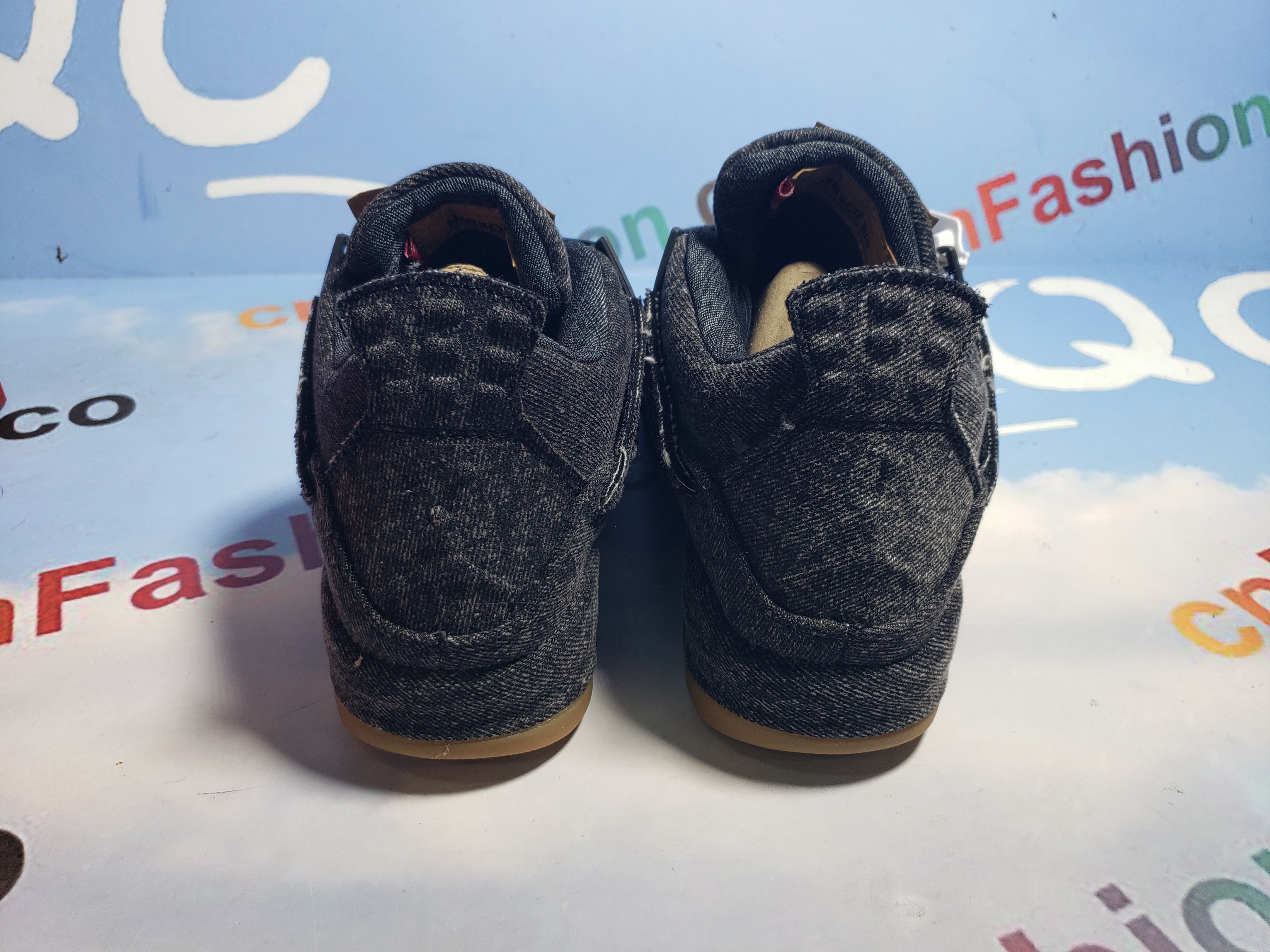 OG Jordan 4 Retro Levi's Black (Levi's Tag)
