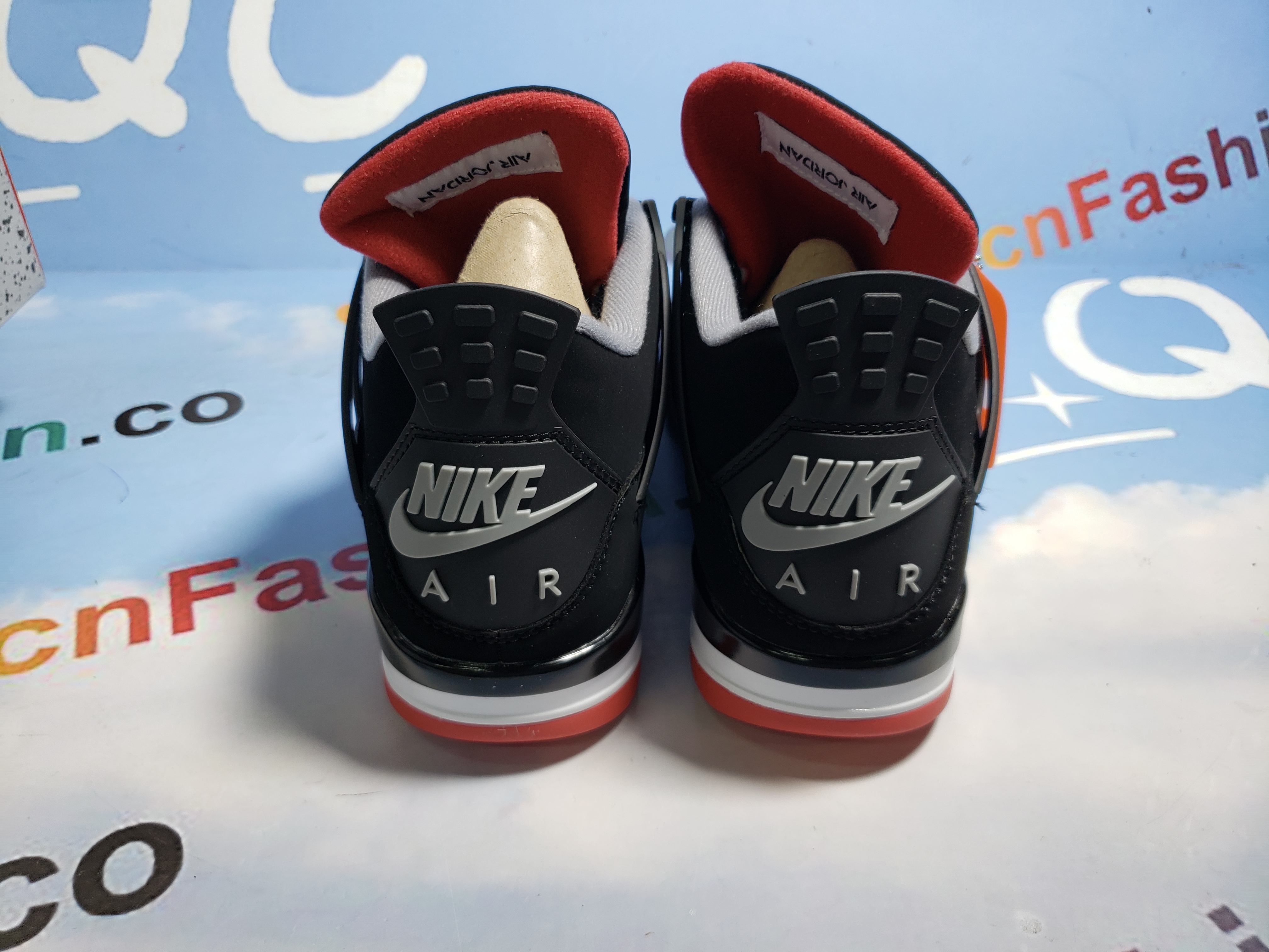 OG Jordan 4 Retro Bred (2019),308497-060