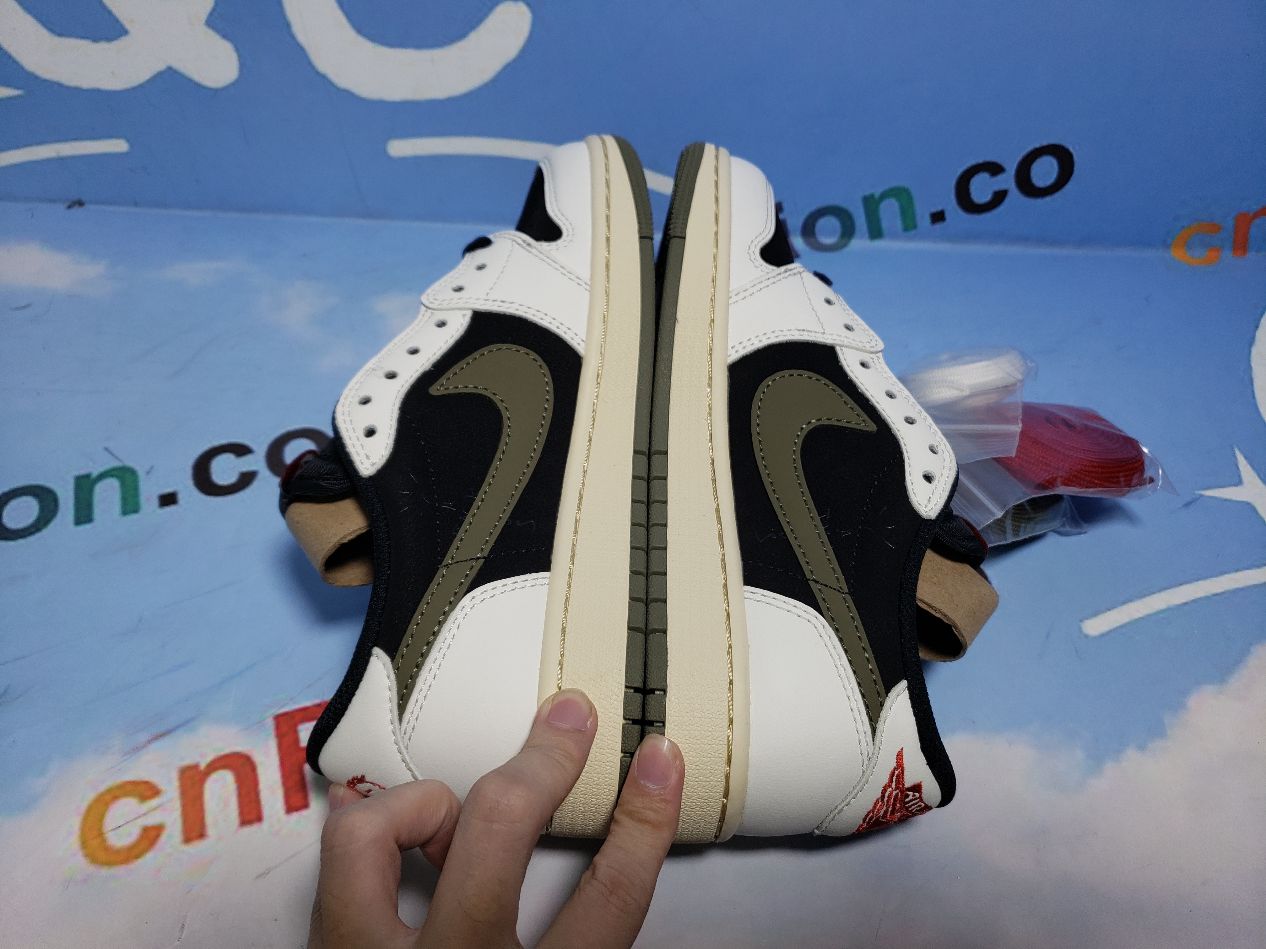 💯FREE SHIPPING | Jordan 1 Retro Low OG SP Travis Scott women's Olive DZ4137-106