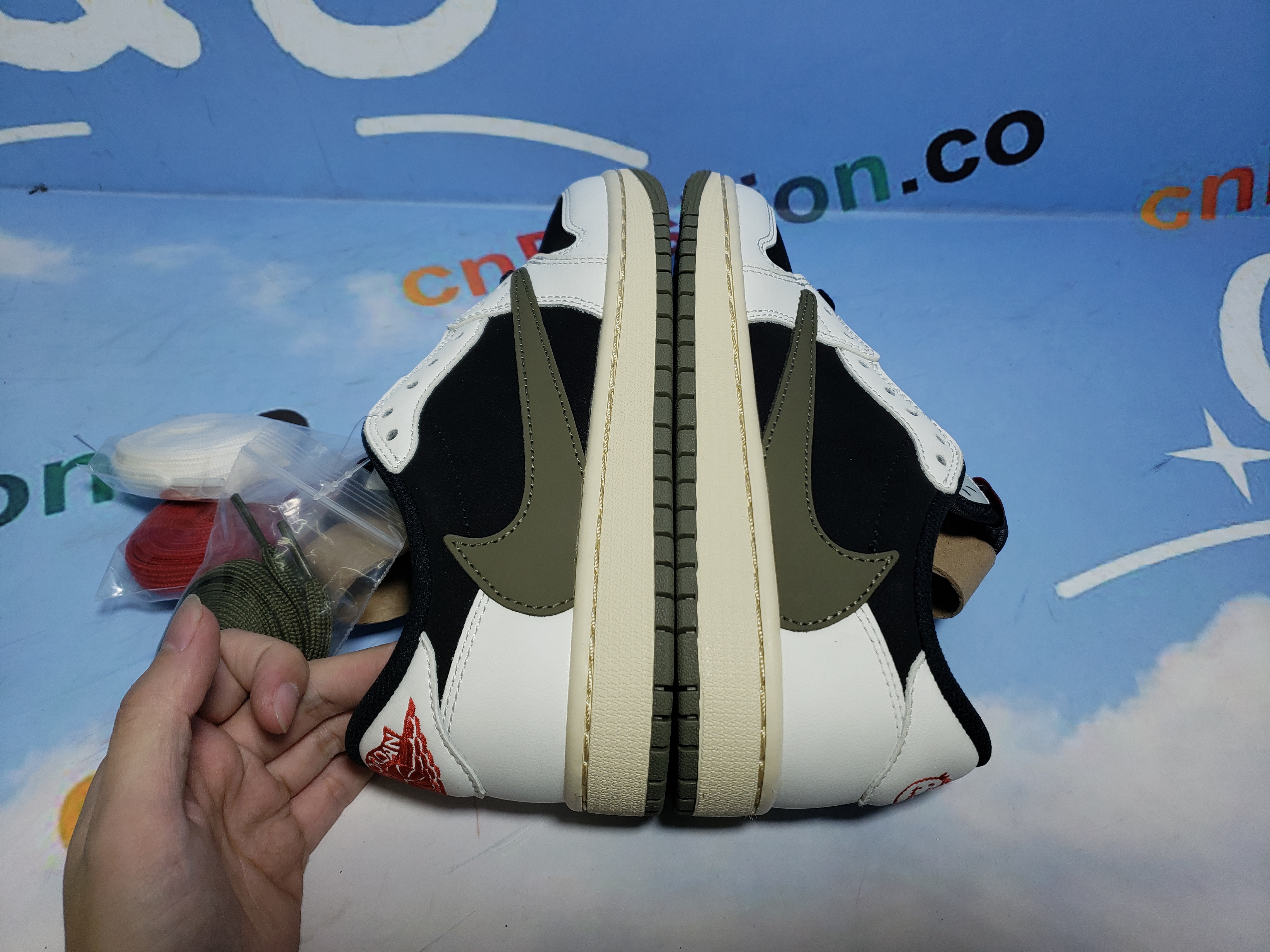 💯FREE SHIPPING | Jordan 1 Retro Low OG SP Travis Scott women's Olive DZ4137-106