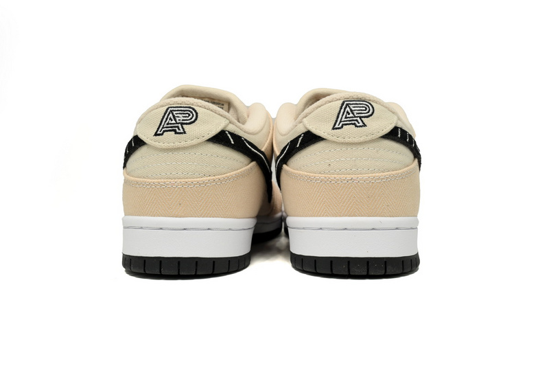 SX Albino & Preto × Nike SB Dunk Low Pro “Pearl White