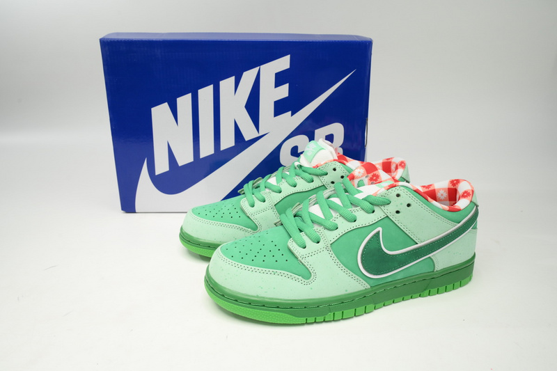 SX CONCEPTS × Nike Dunk SB Seaweed Green Lobster