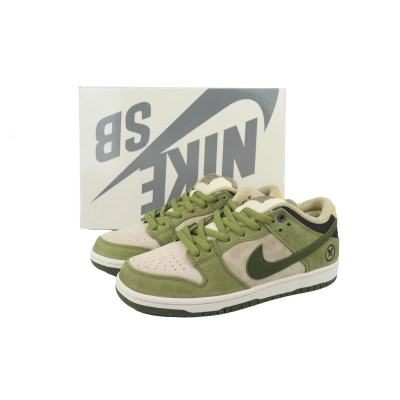 SX Yuto Horigome x Dunk Low SB 'Asparagus' 02