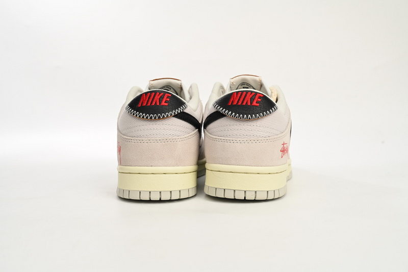 SX Stussy x Nike SB Dunk Low Stussy