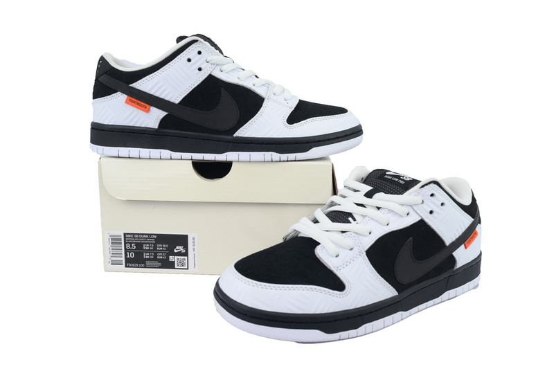 SX TIGHTBOOTH x Nike SB Dunk Low Panda Co Branding