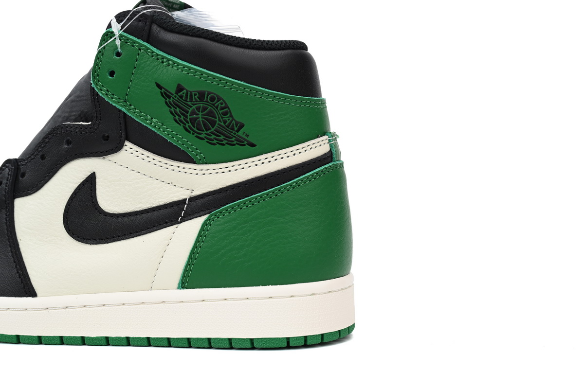 Y Air Jordan 1 High OG “Pine Green”