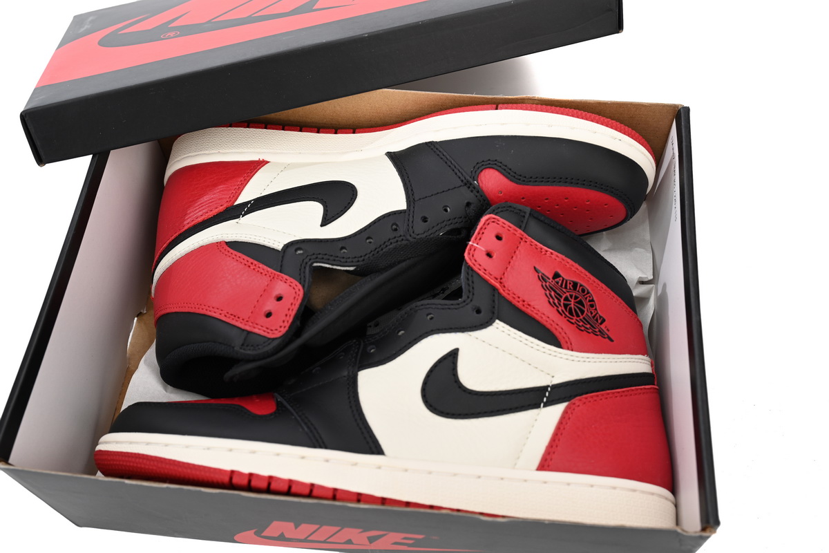 Y Air Jordan 1 High OG “Bred Toe”