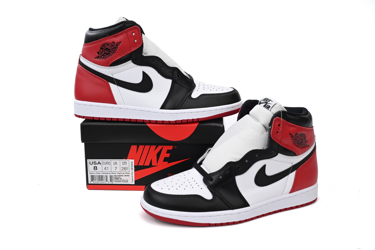 Y Air Jordan 1 High OG “Black Toe”