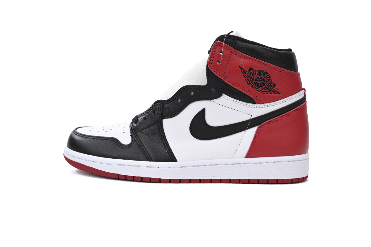 Y Air Jordan 1 High OG “Black Toe”