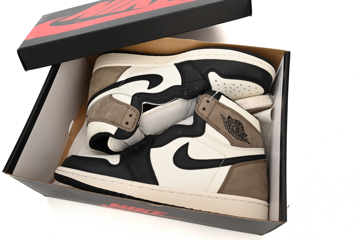 Y Air Jordan 1 Retro High OG 'Dark Mocha'