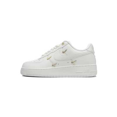 KJ Nike Air Force 1 Low Mini Gold 01