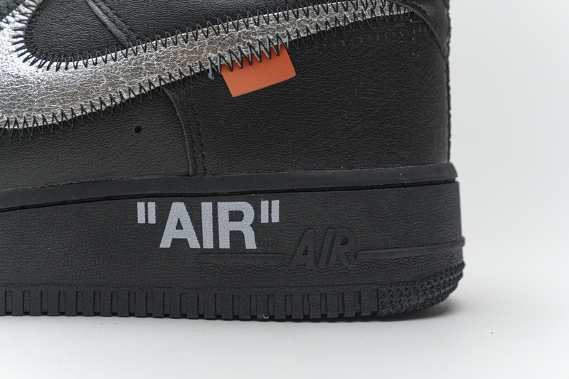 S2 OFF White X Air Force 1 ’07 Low MOMA