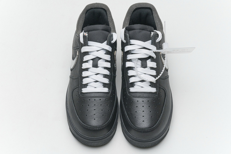 S2 OFF White X Air Force 1 ’07 Low MOMA
