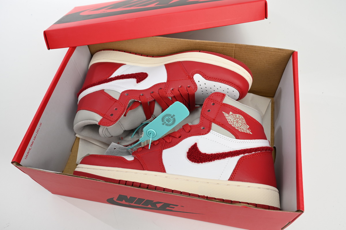 XH Air Jordan 1 High OG WMNS “Chenille”5