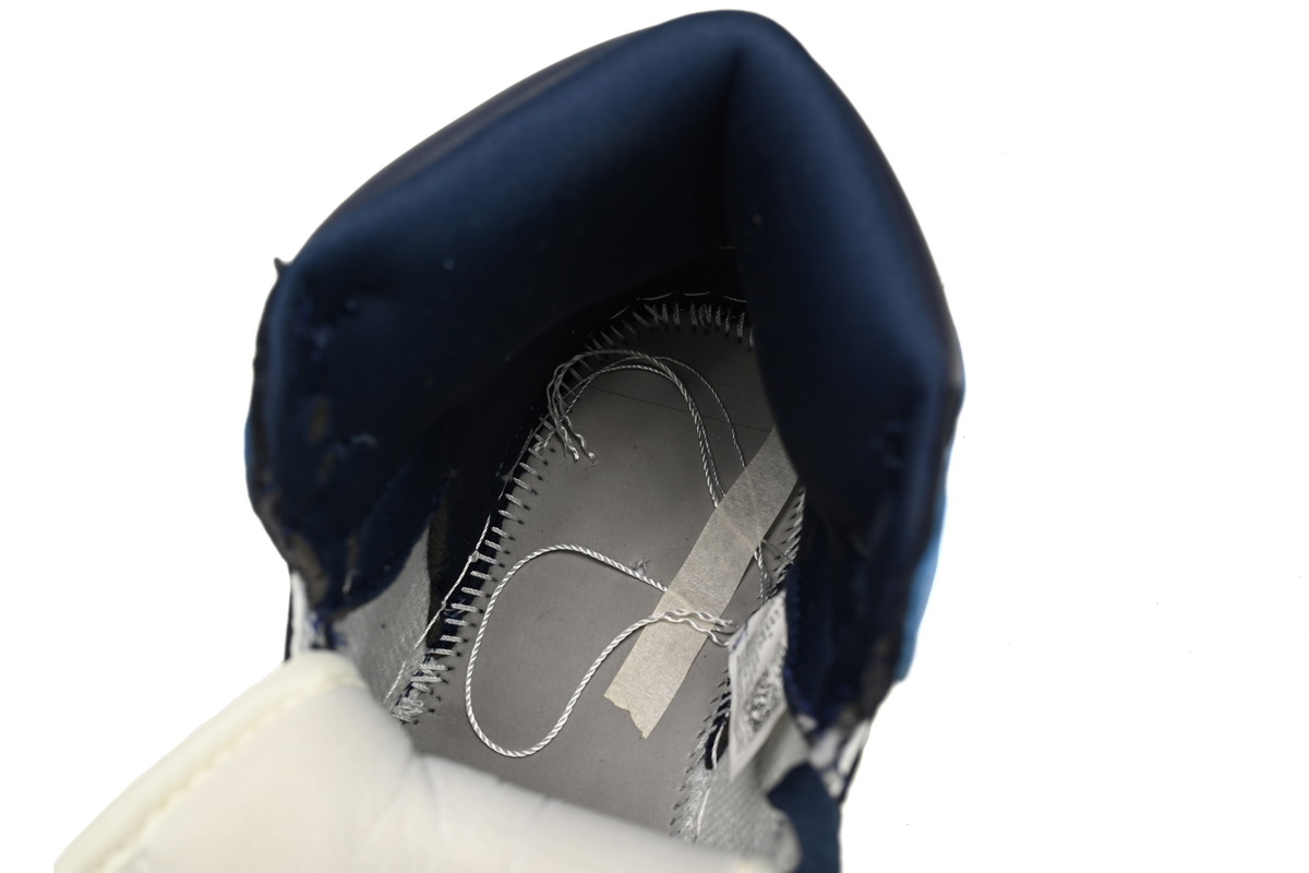 XH Air Jordan 1 Retro High OG “Obsidian University Blue”