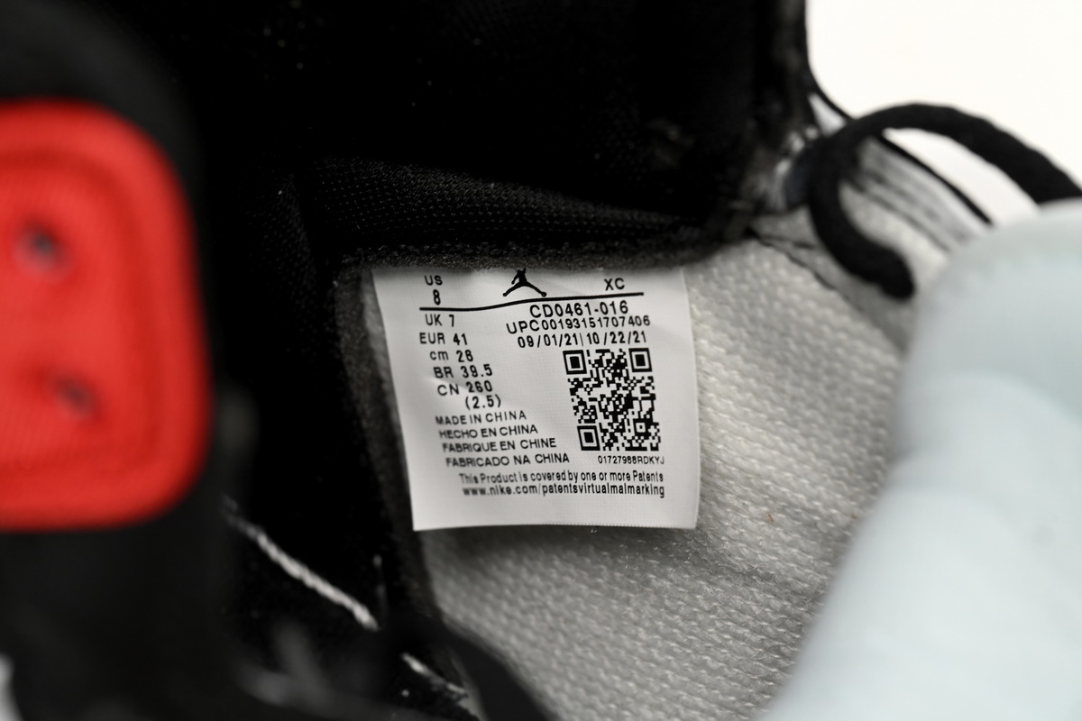 XH Air Jordan 1 WMNS “Satin Black Toe”