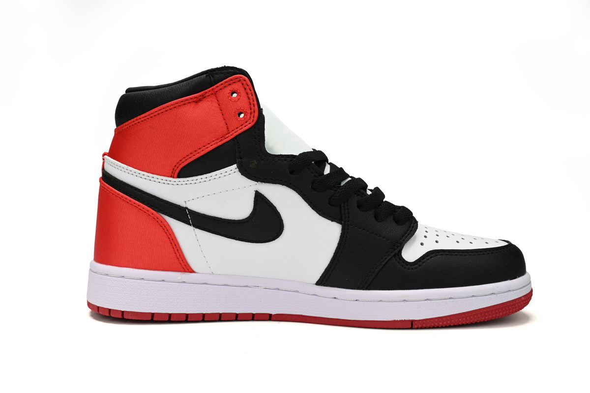 XH Air Jordan 1 WMNS “Satin Black Toe”