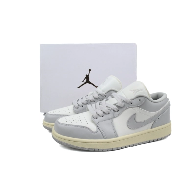 AQ Air Jordan 1 Low "Light Grey/Sail" 02