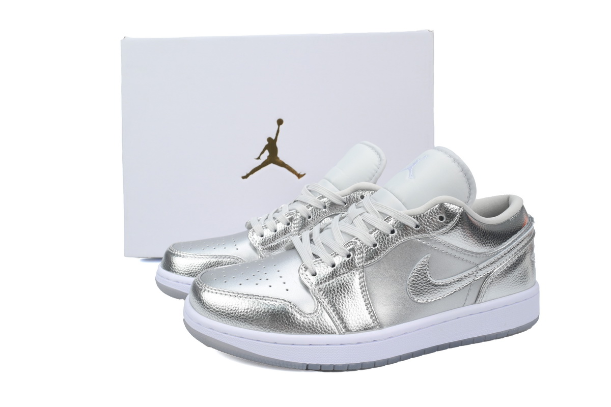AQ Air Jordan 1 Low WMNS "Metallic Silver"