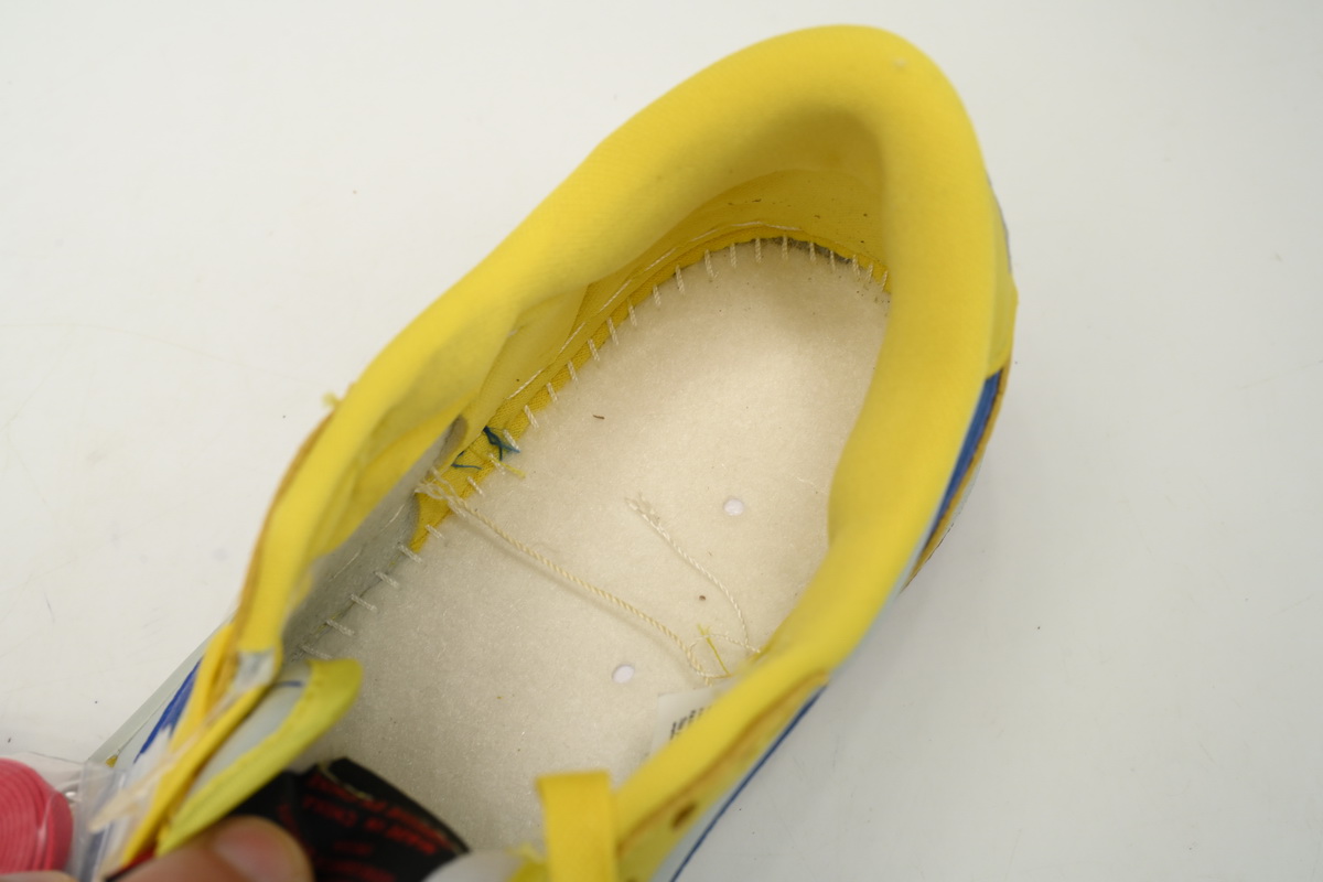 AQ Travis Scott x Air Jordan 1 Low OG 'Canary'