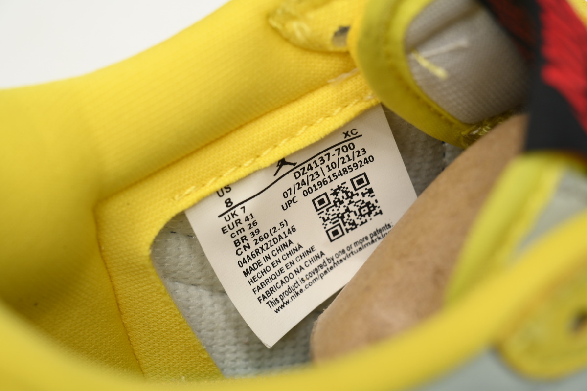 AQ Travis Scott x Air Jordan 1 Low OG 'Canary'