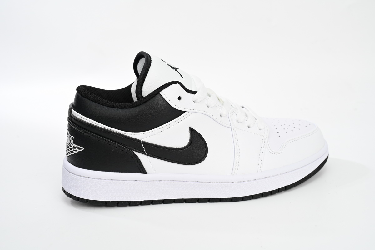 AQ Travis Scott x Air Jordan 1 Low White Black