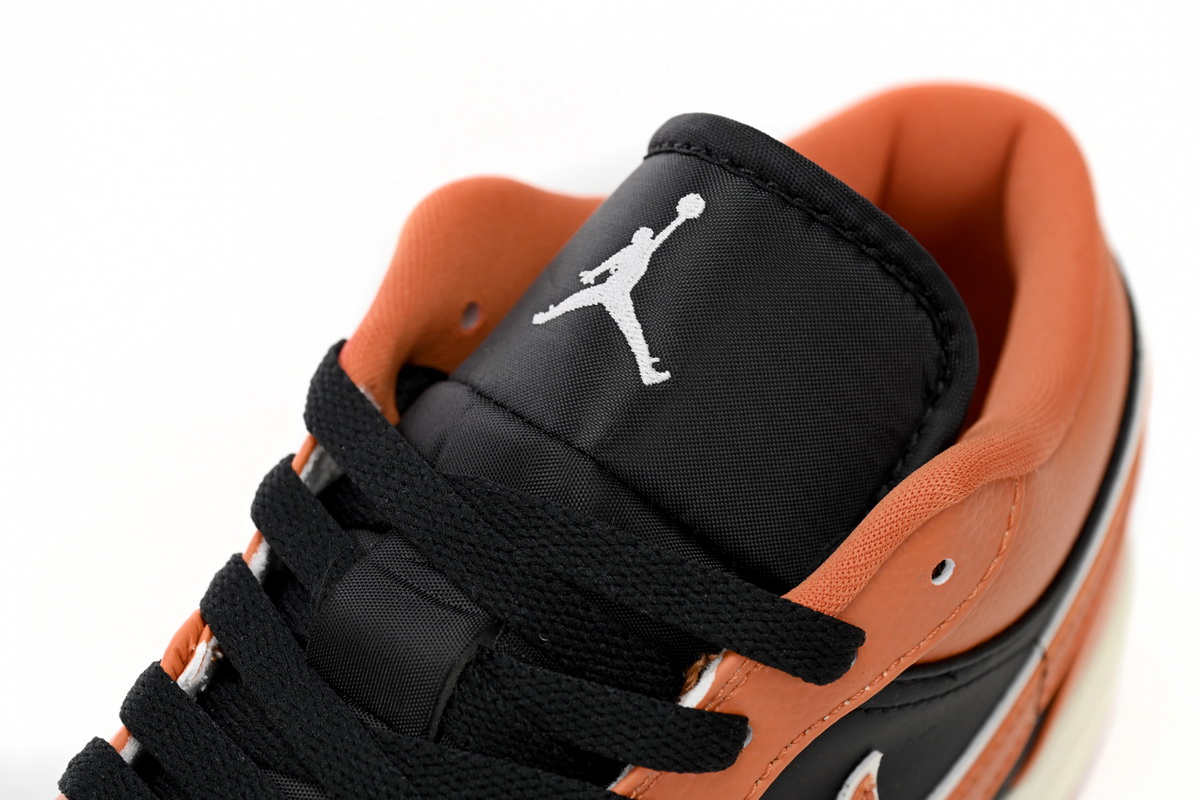 AQ Travis Scott x Air Jordan 1 Low WMNS “Sport Spice”