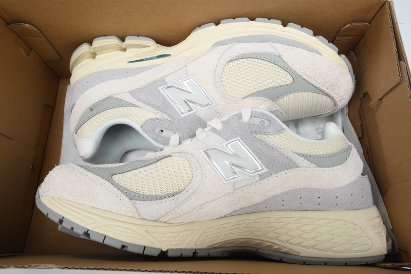 New Balance 2002R 'Linen'